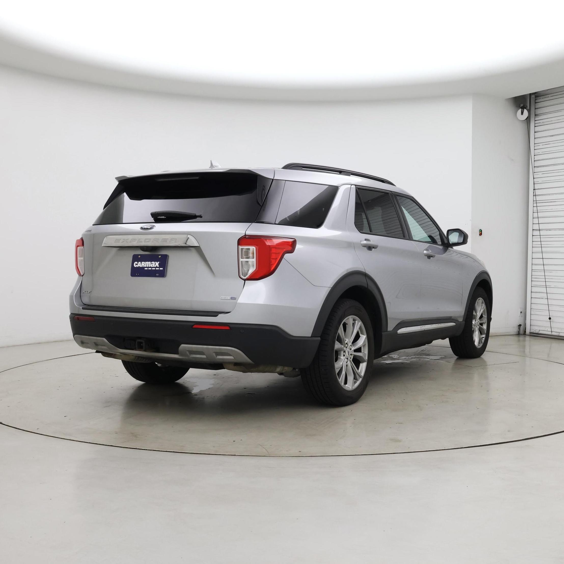 Thumbnail: 2020 Ford Explorer - 8