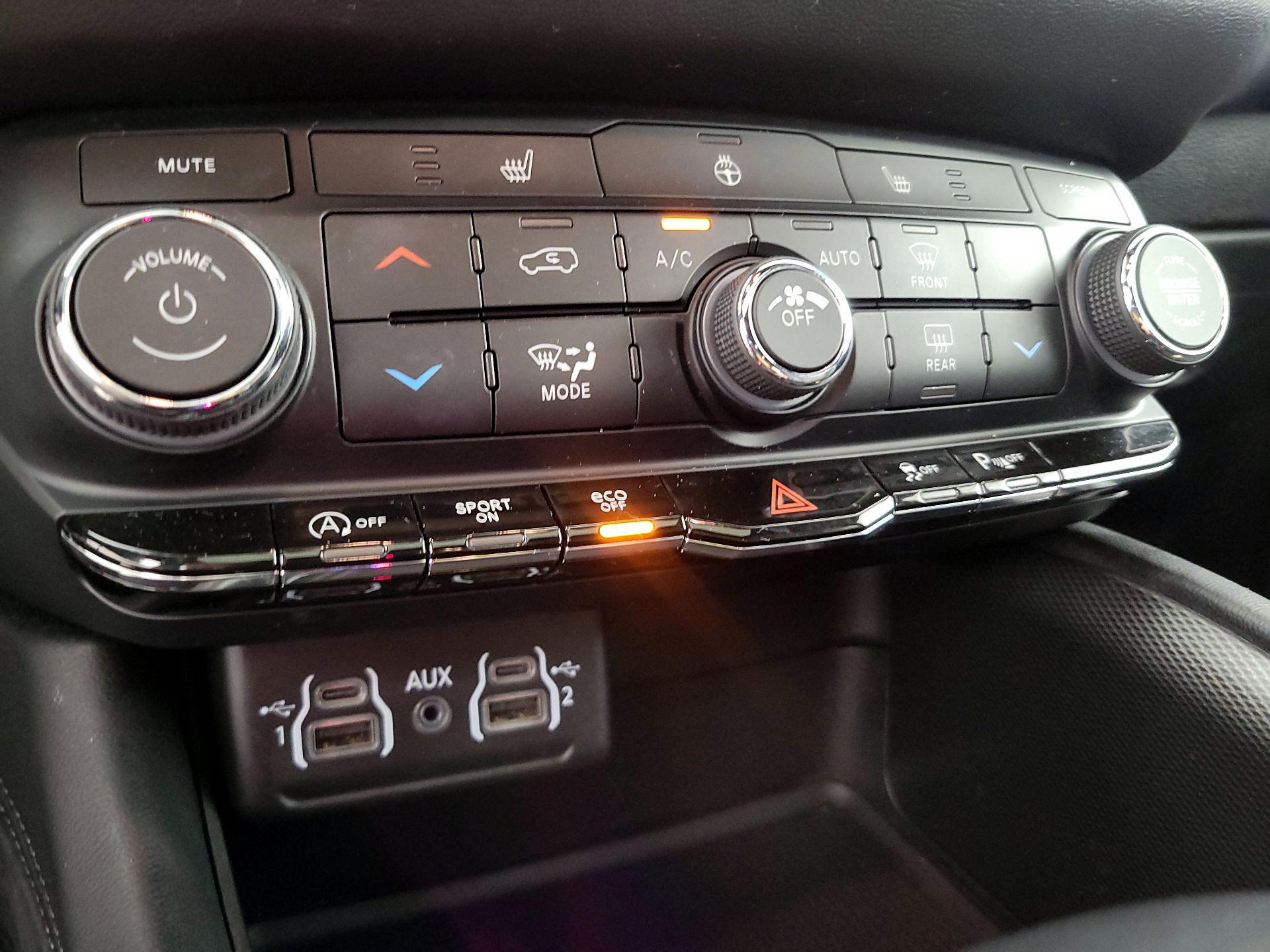 Thumbnail: 2021 Dodge Durango - 17