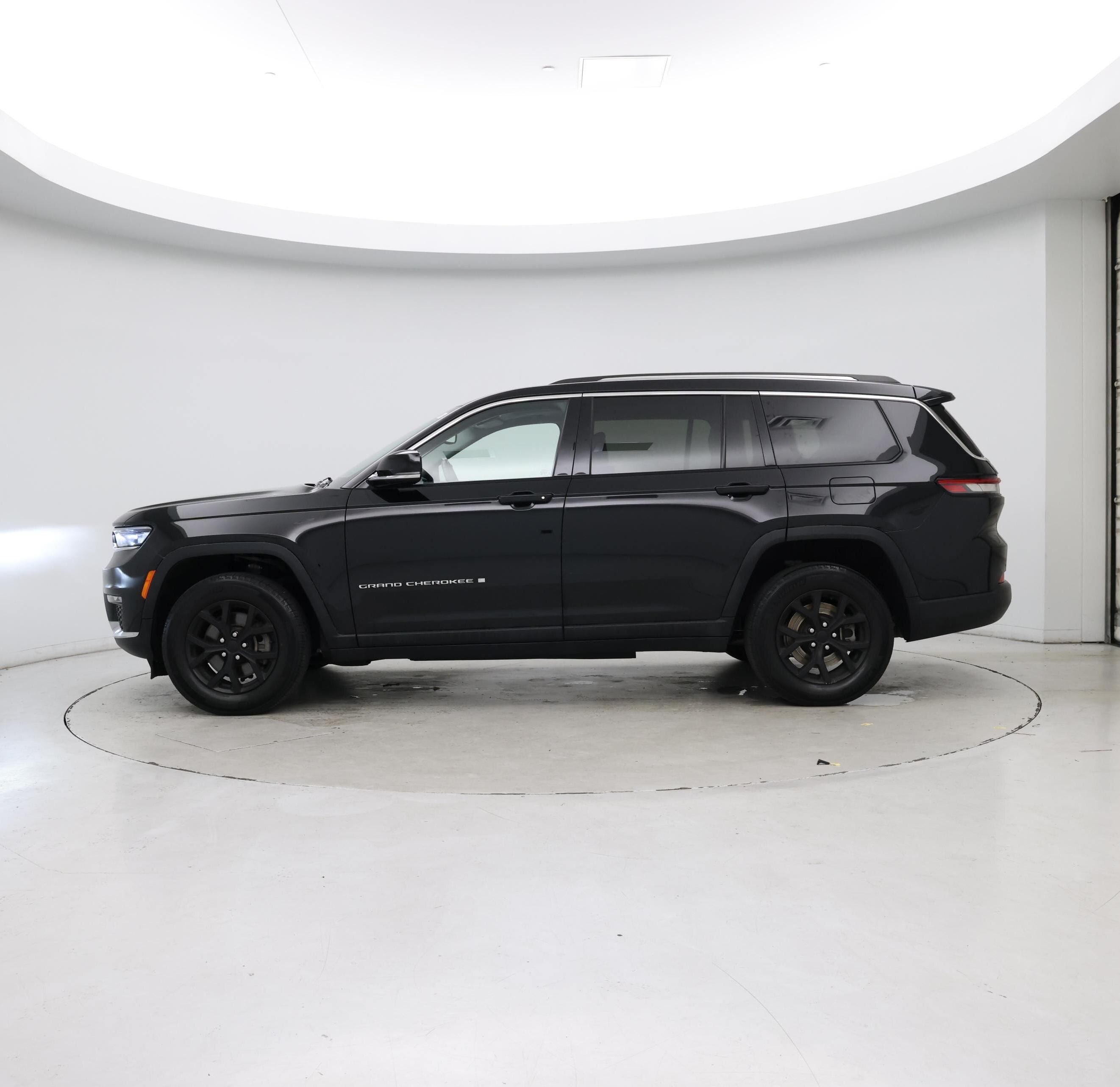 Thumbnail: 2022 Jeep Grand Cherokee L - 3