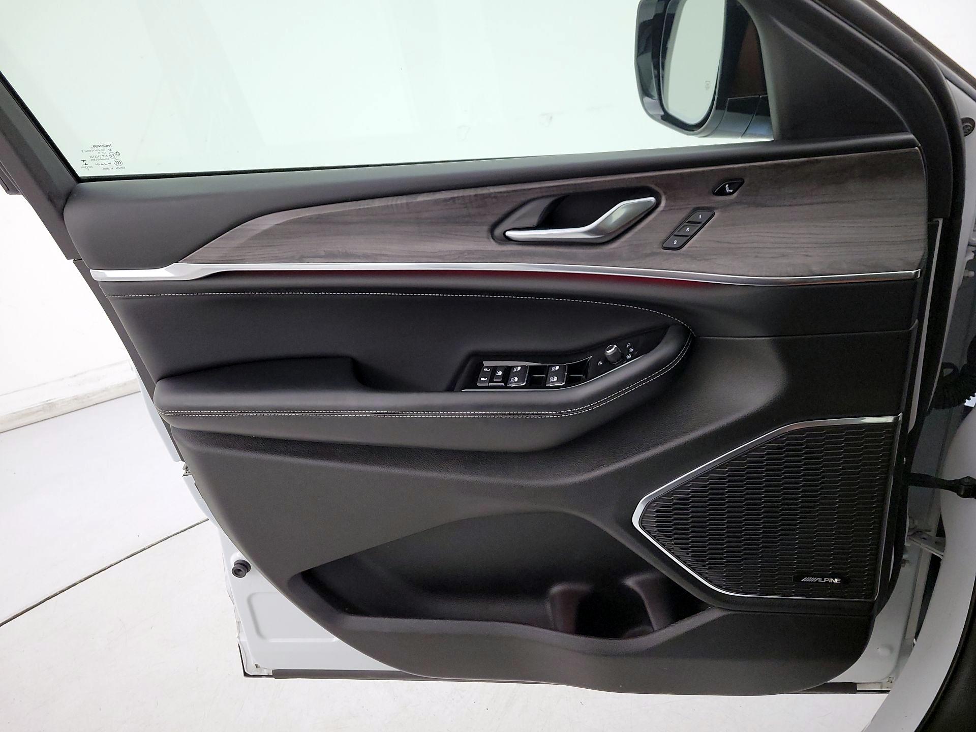 Thumbnail: 2022 Jeep Grand Cherokee L - 12