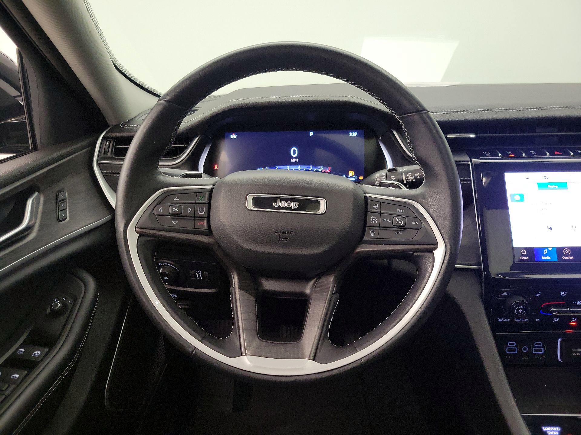 Thumbnail: 2022 Jeep Grand Cherokee - 10