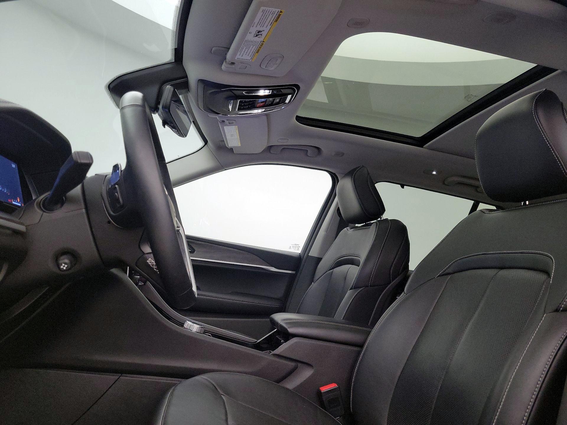 Thumbnail: 2022 Jeep Grand Cherokee - 19