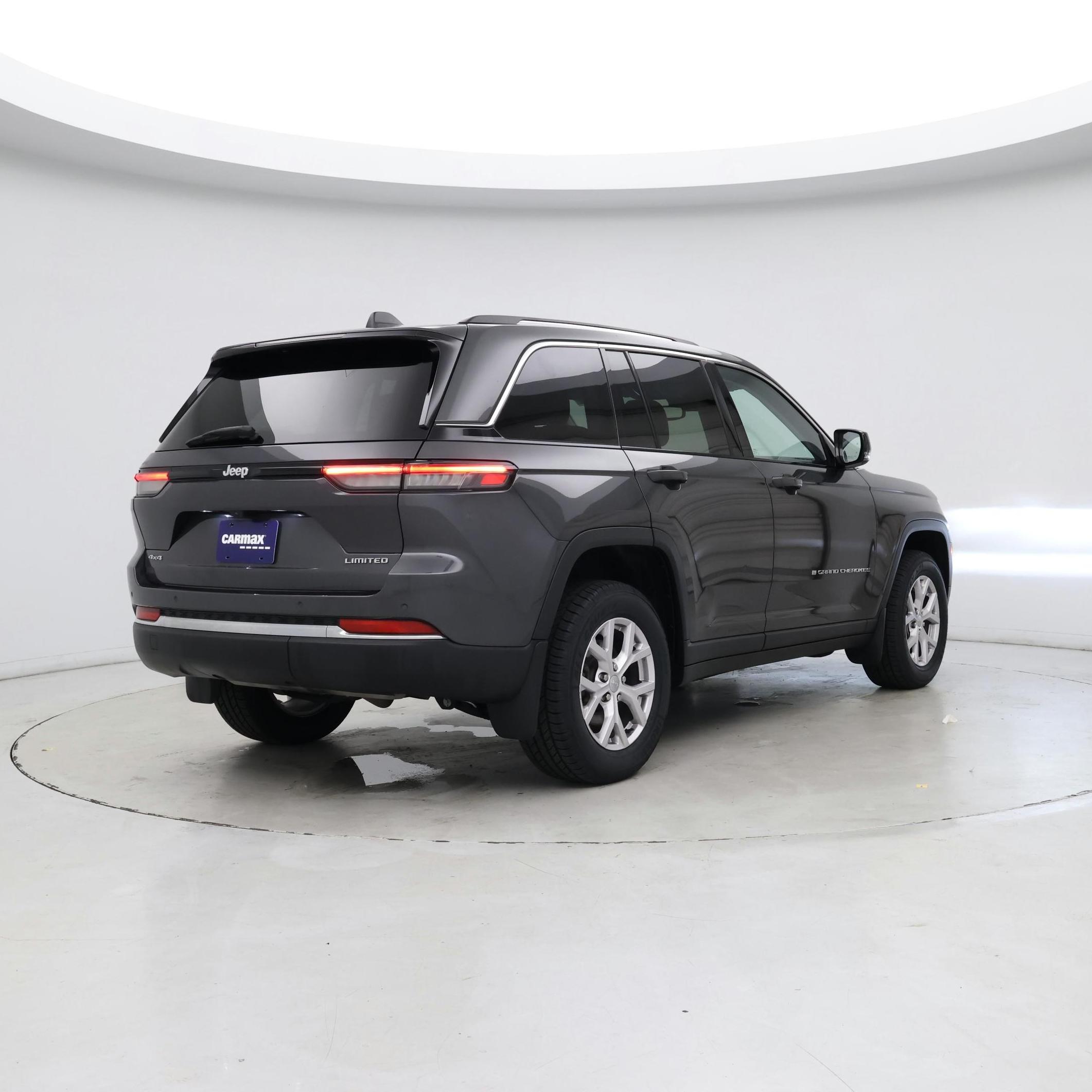 Thumbnail: 2022 Jeep Grand Cherokee - 8