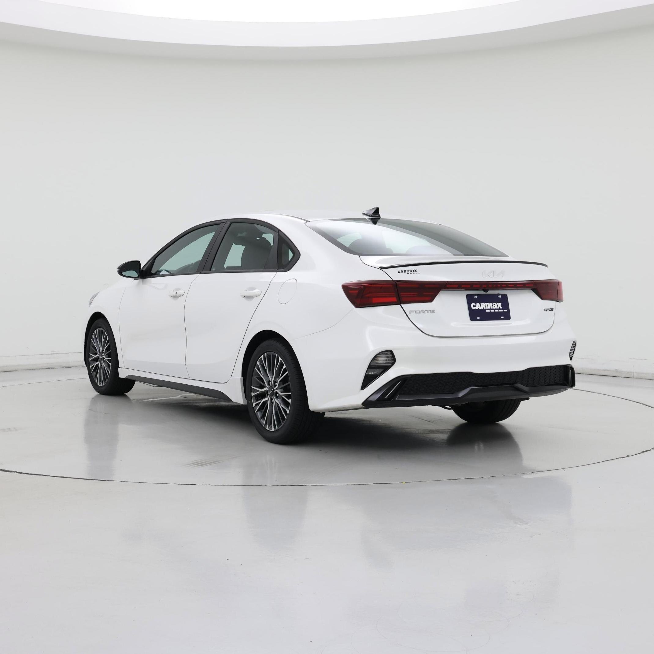 Thumbnail: 2022 Kia Forte - 2