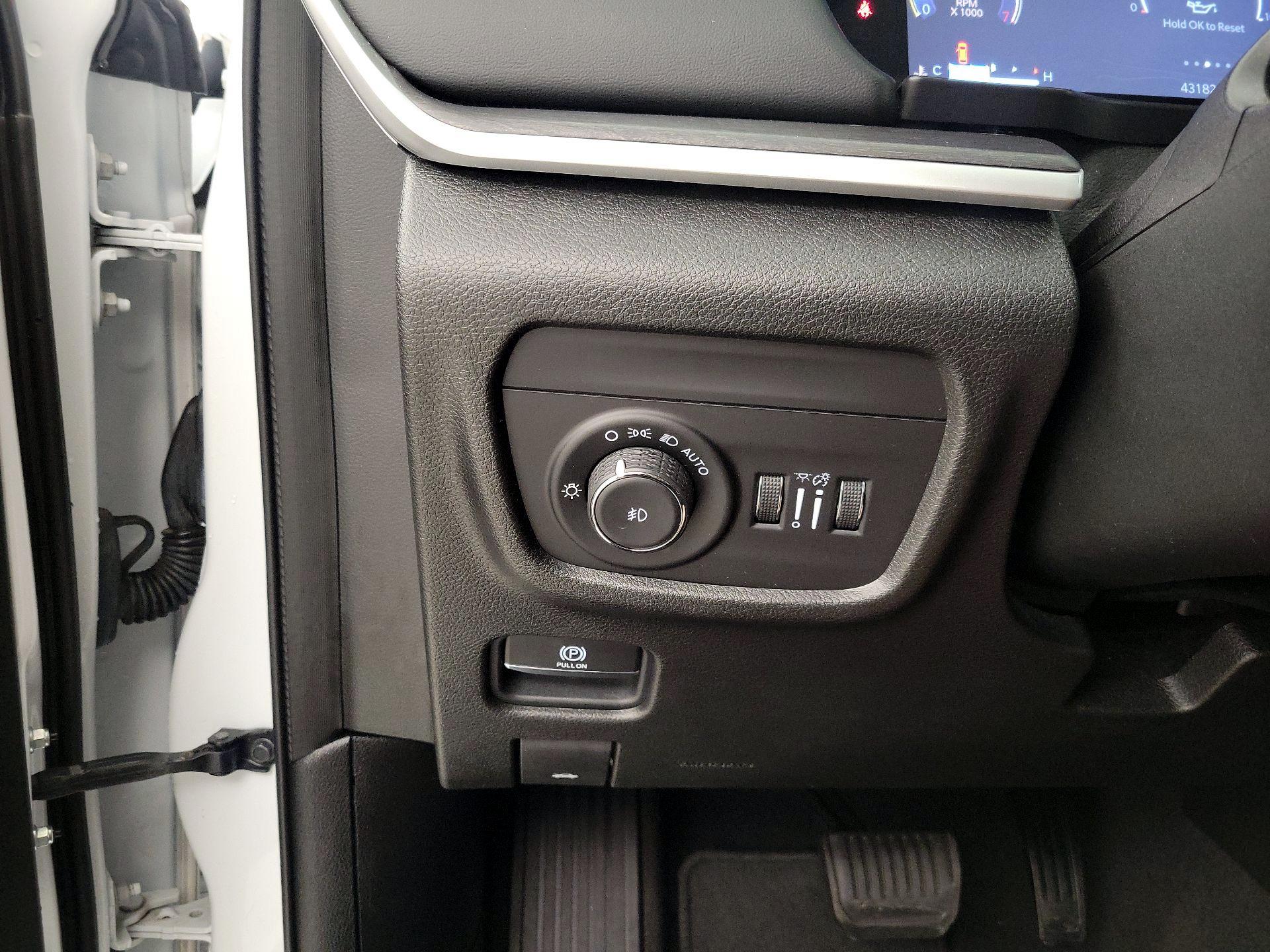 Thumbnail: 2021 Jeep Grand Cherokee L - 13