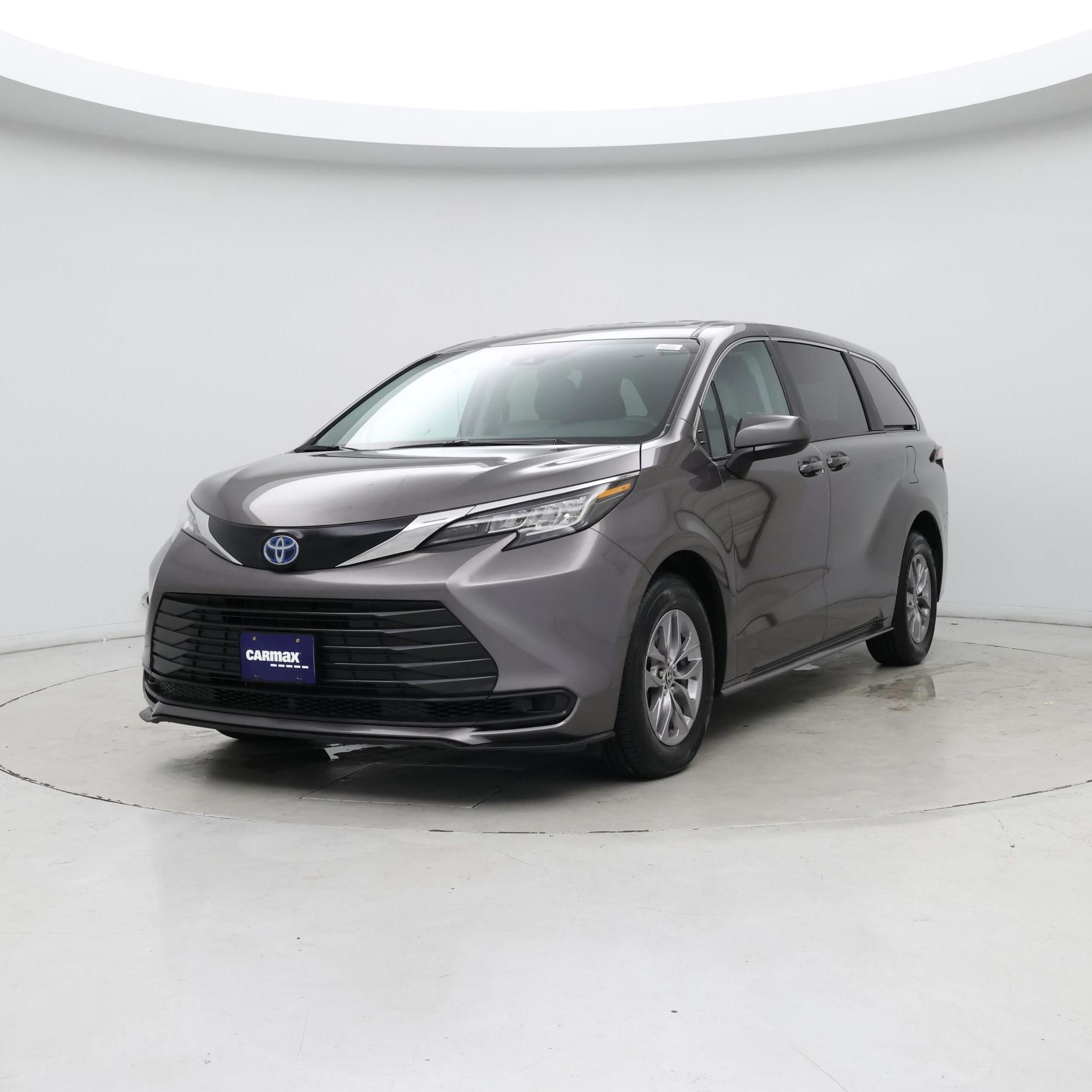 Thumbnail: 2022 Toyota Sienna - 4