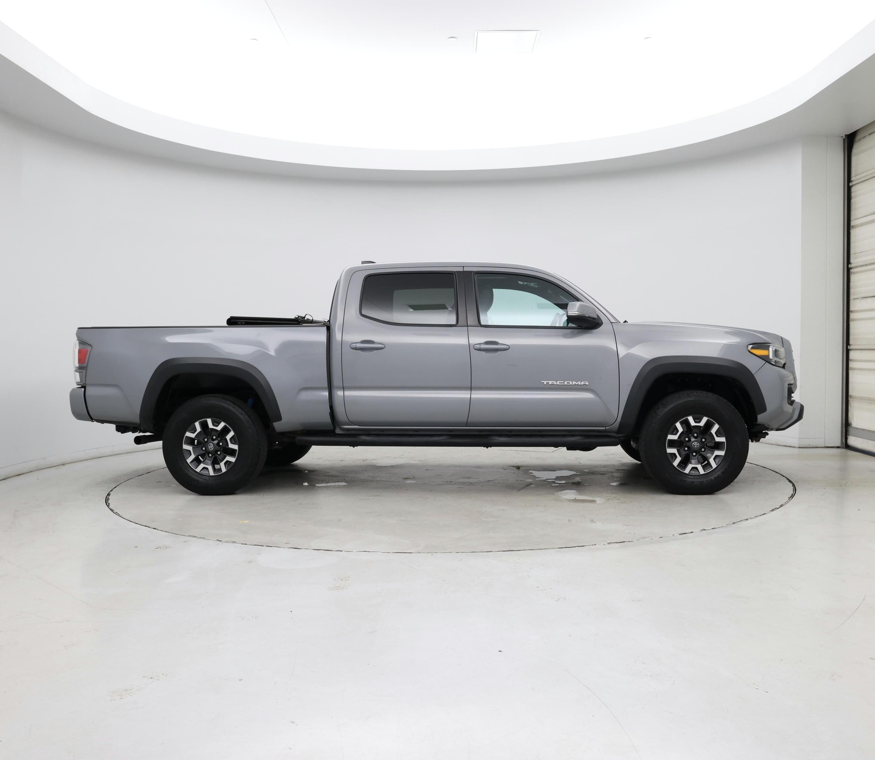 Thumbnail: 2021 Toyota Tacoma - 7