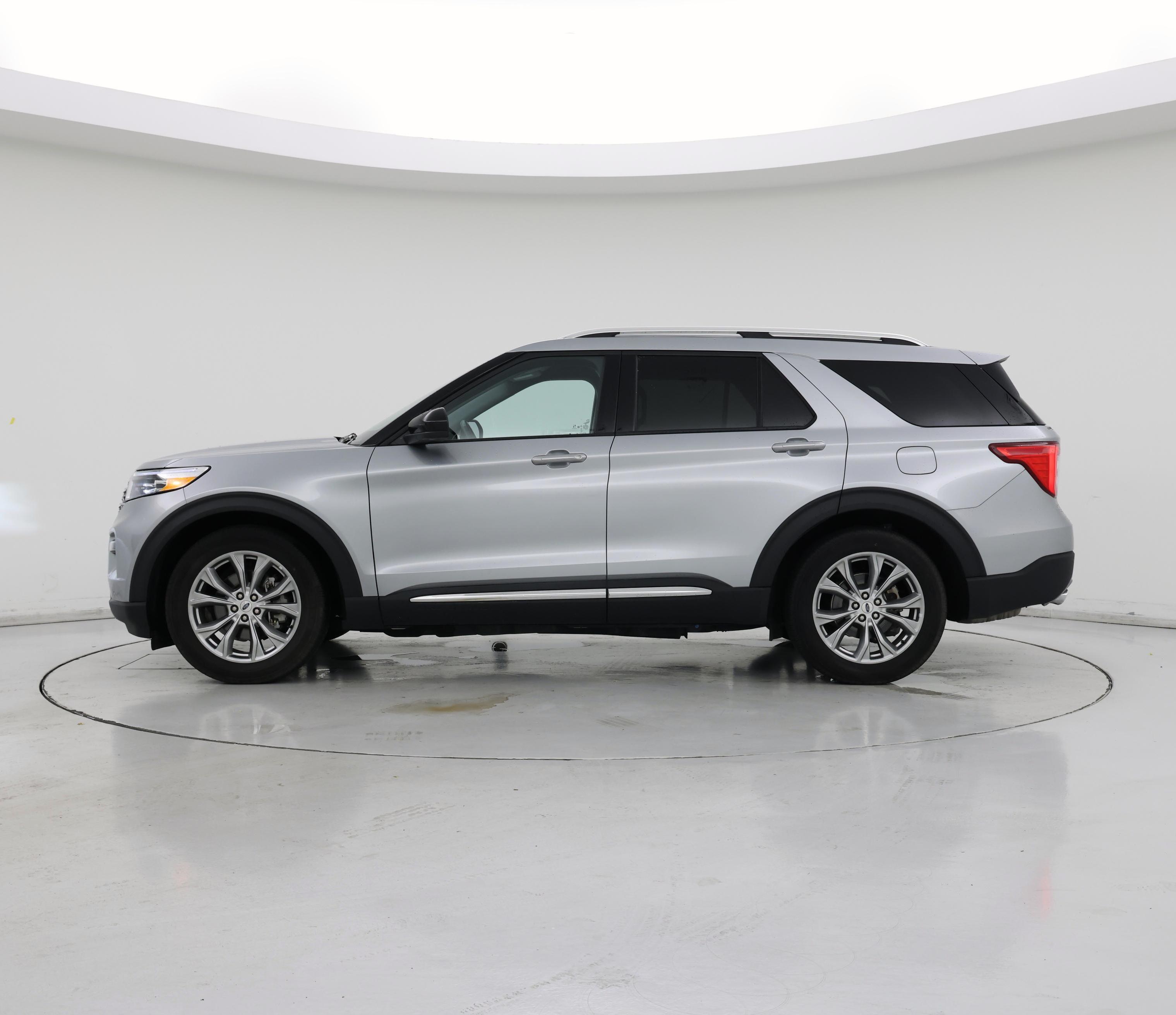 Thumbnail: 2023 Ford Explorer - 3