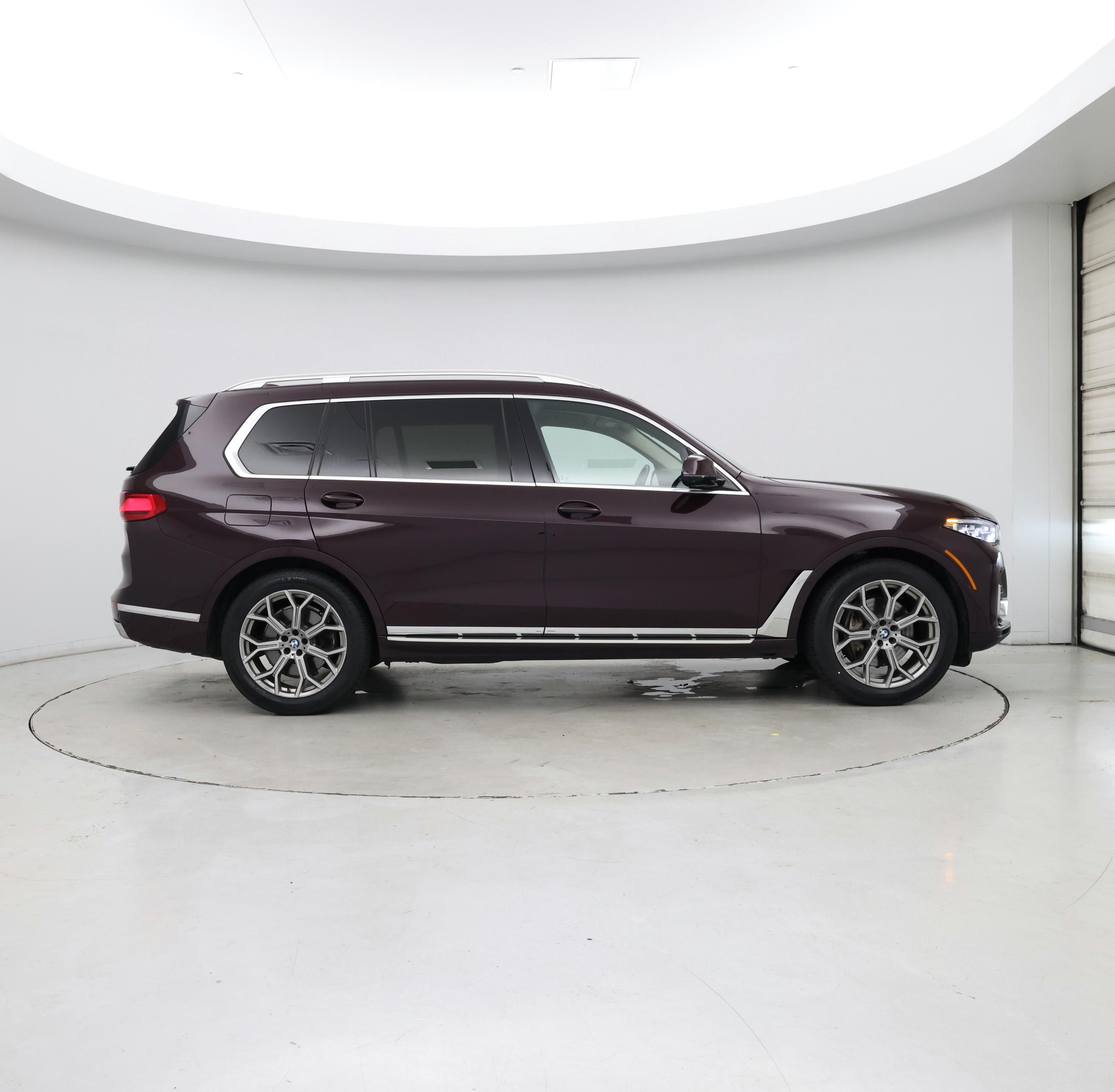 Thumbnail: 2022 BMW X7 - 7