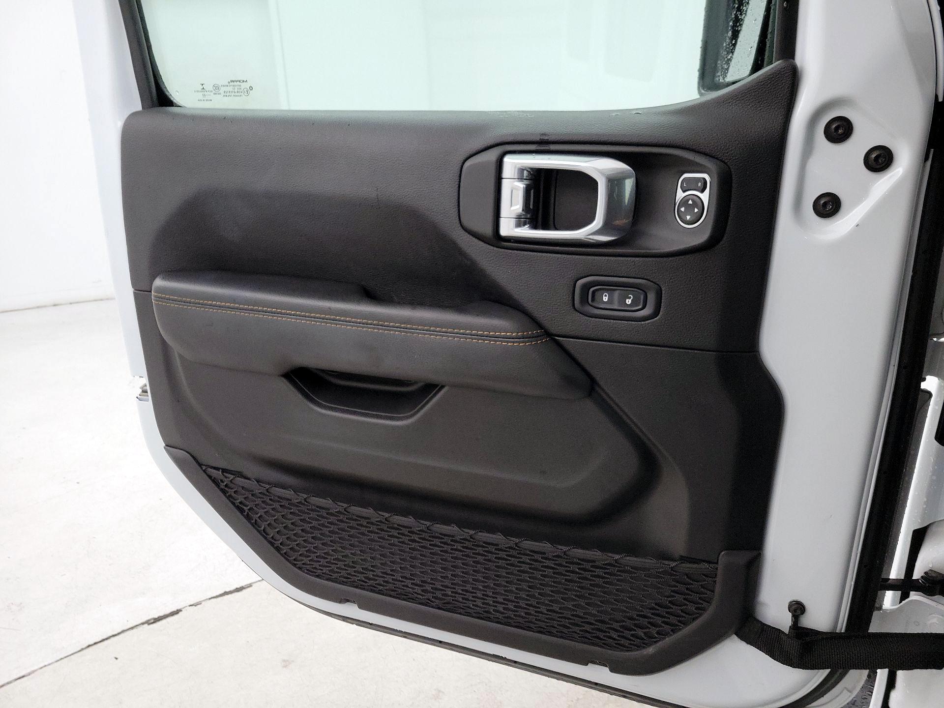 Thumbnail: 2022 Jeep Wrangler - 12
