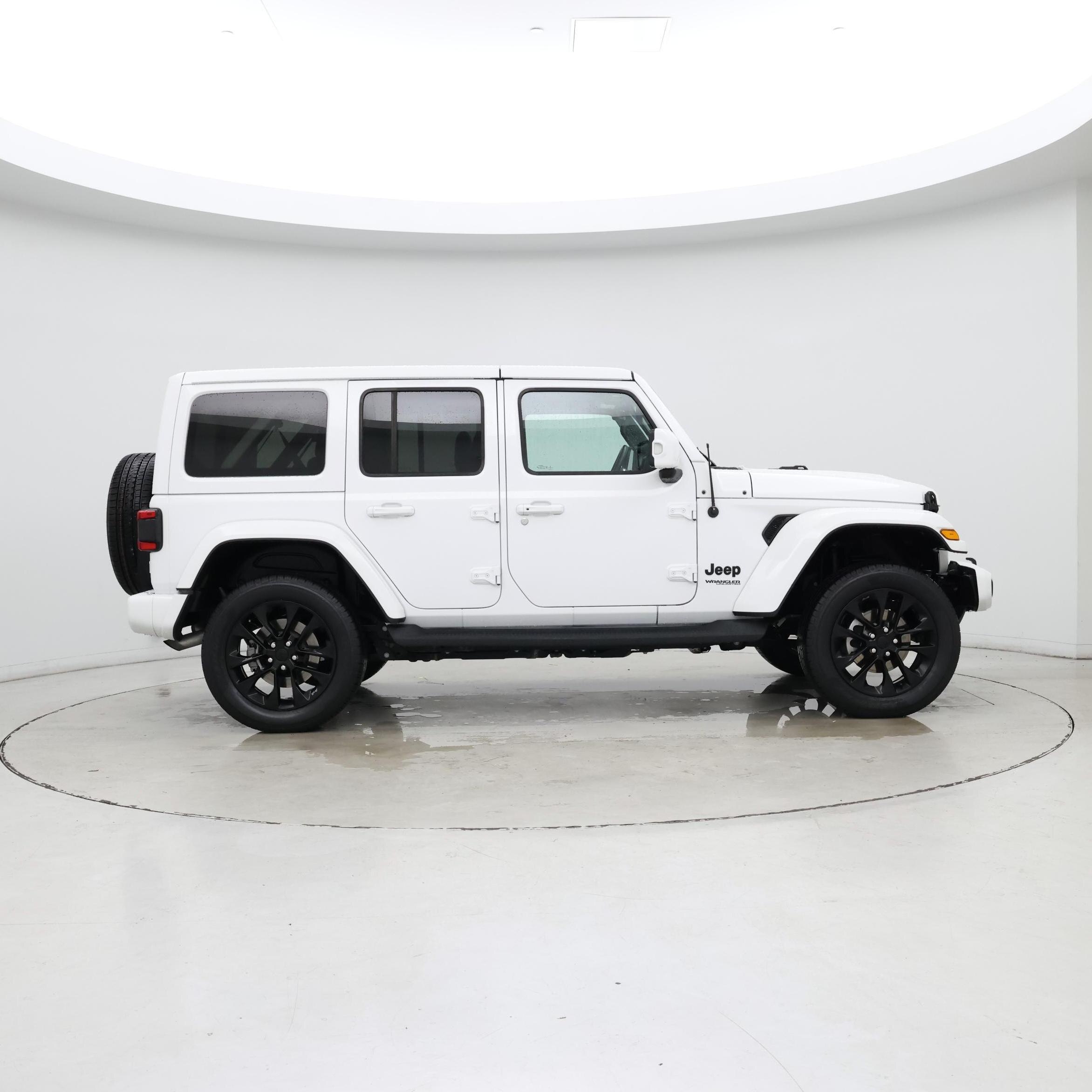 Thumbnail: 2022 Jeep Wrangler - 7