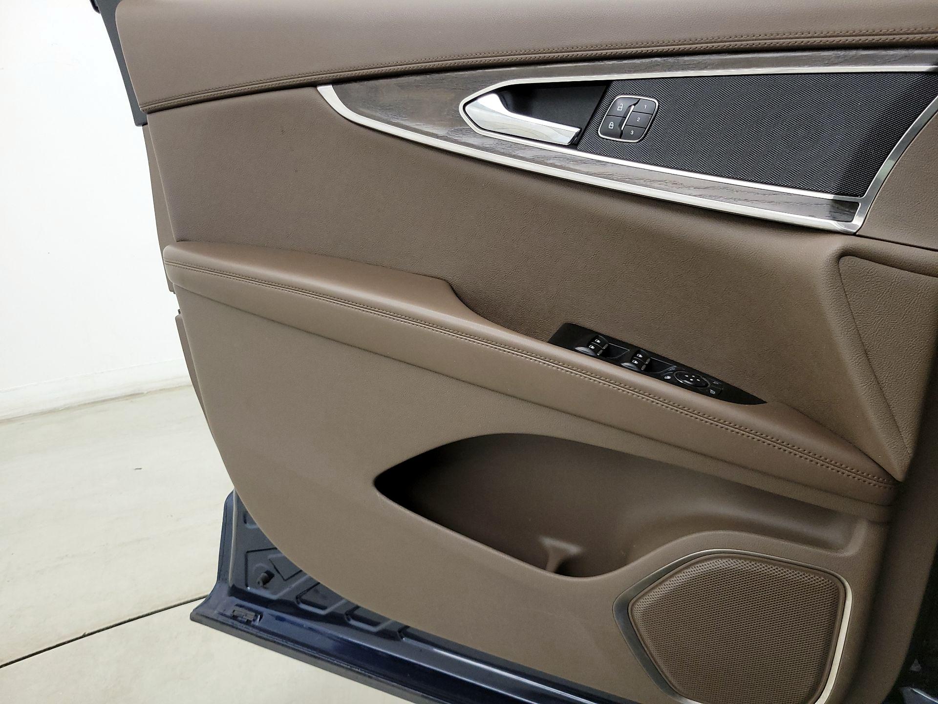 Thumbnail: 2017 Lincoln MKX - 12