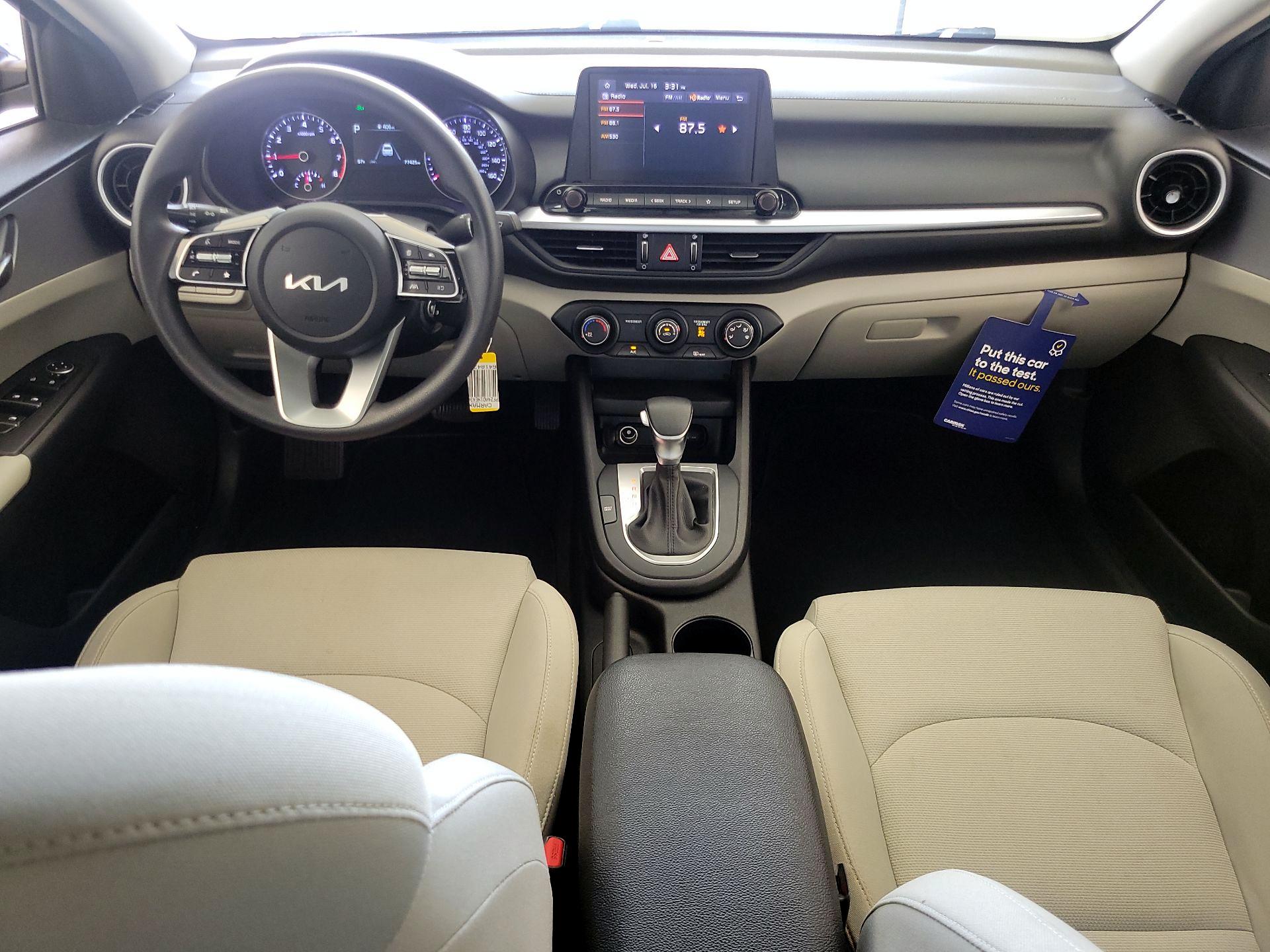 Thumbnail: 2022 Kia Forte - 9