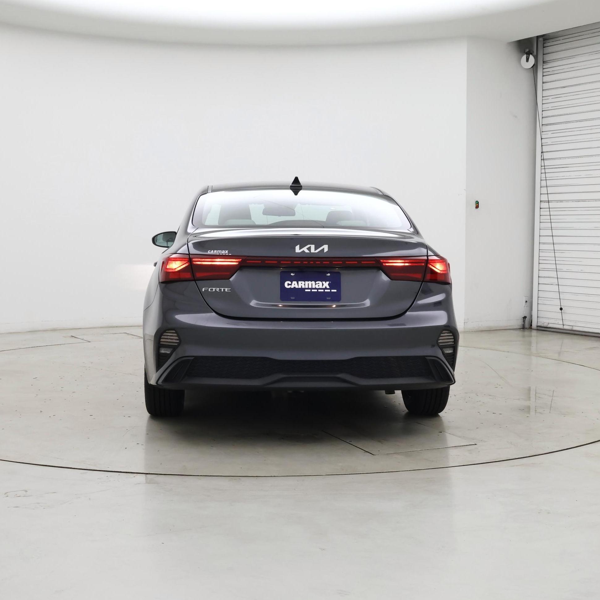 Thumbnail: 2022 Kia Forte - 6