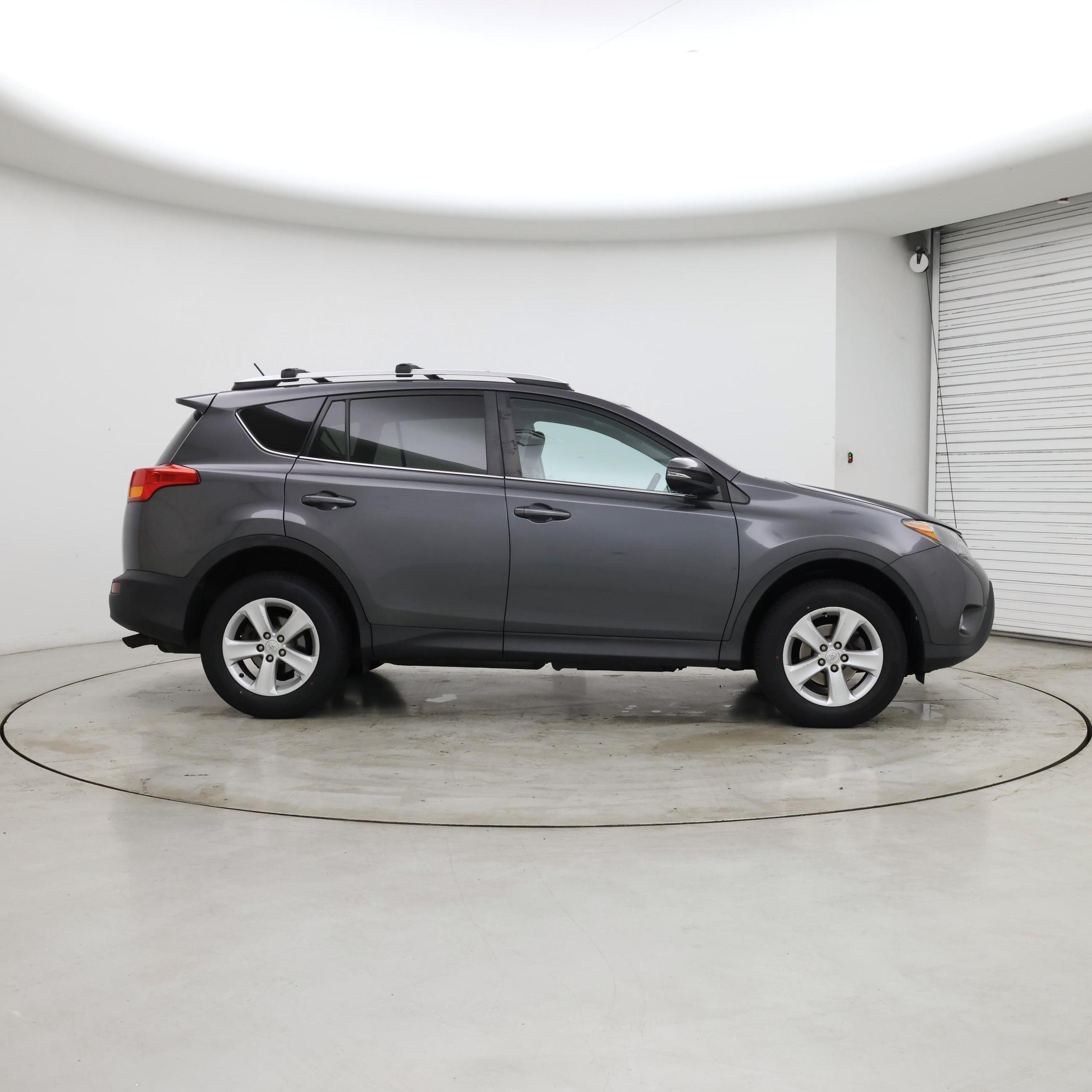 Thumbnail: 2014 Toyota RAV4 - 7