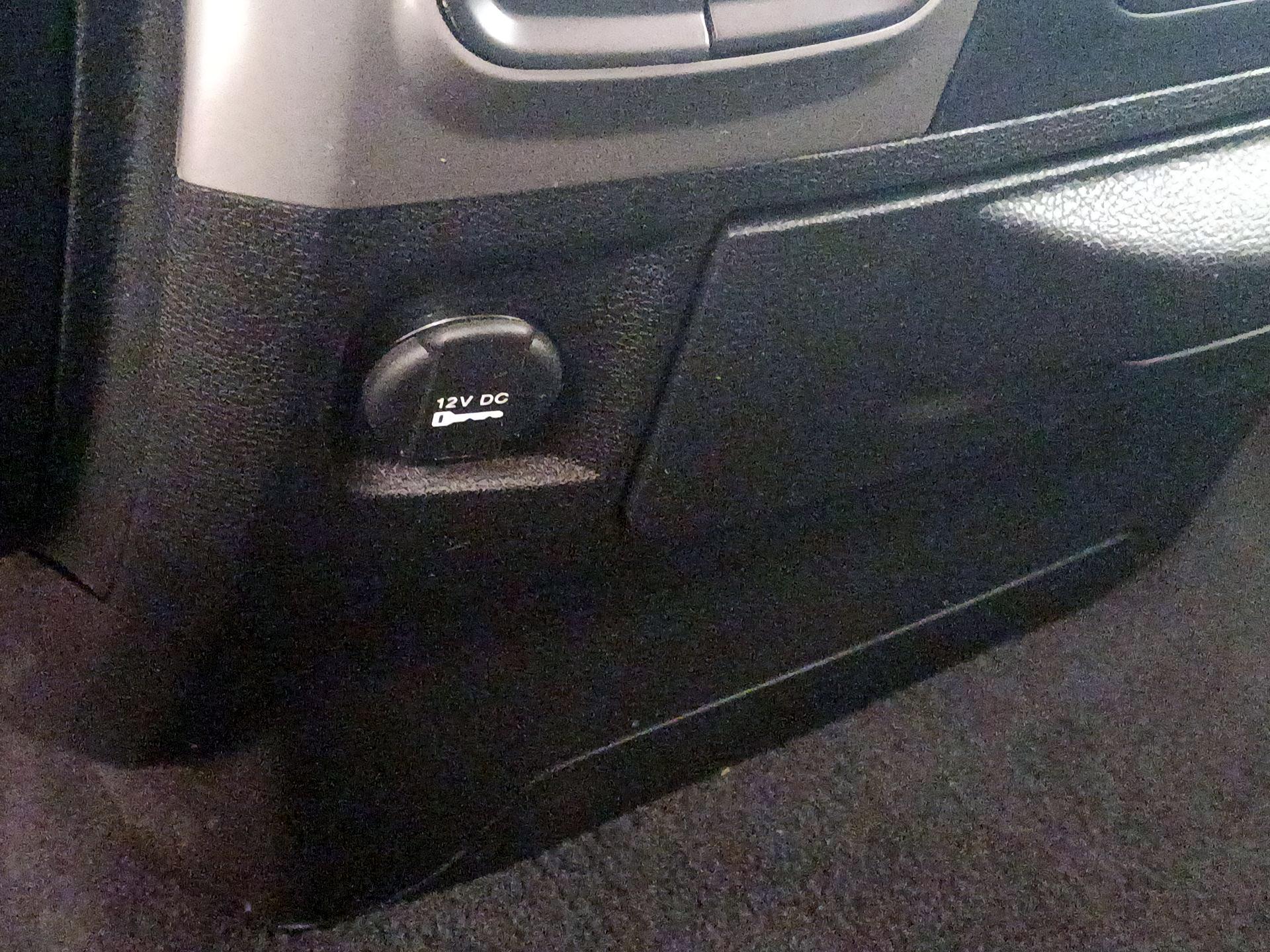 Thumbnail: 2020 RAM 1500 Classic - 18
