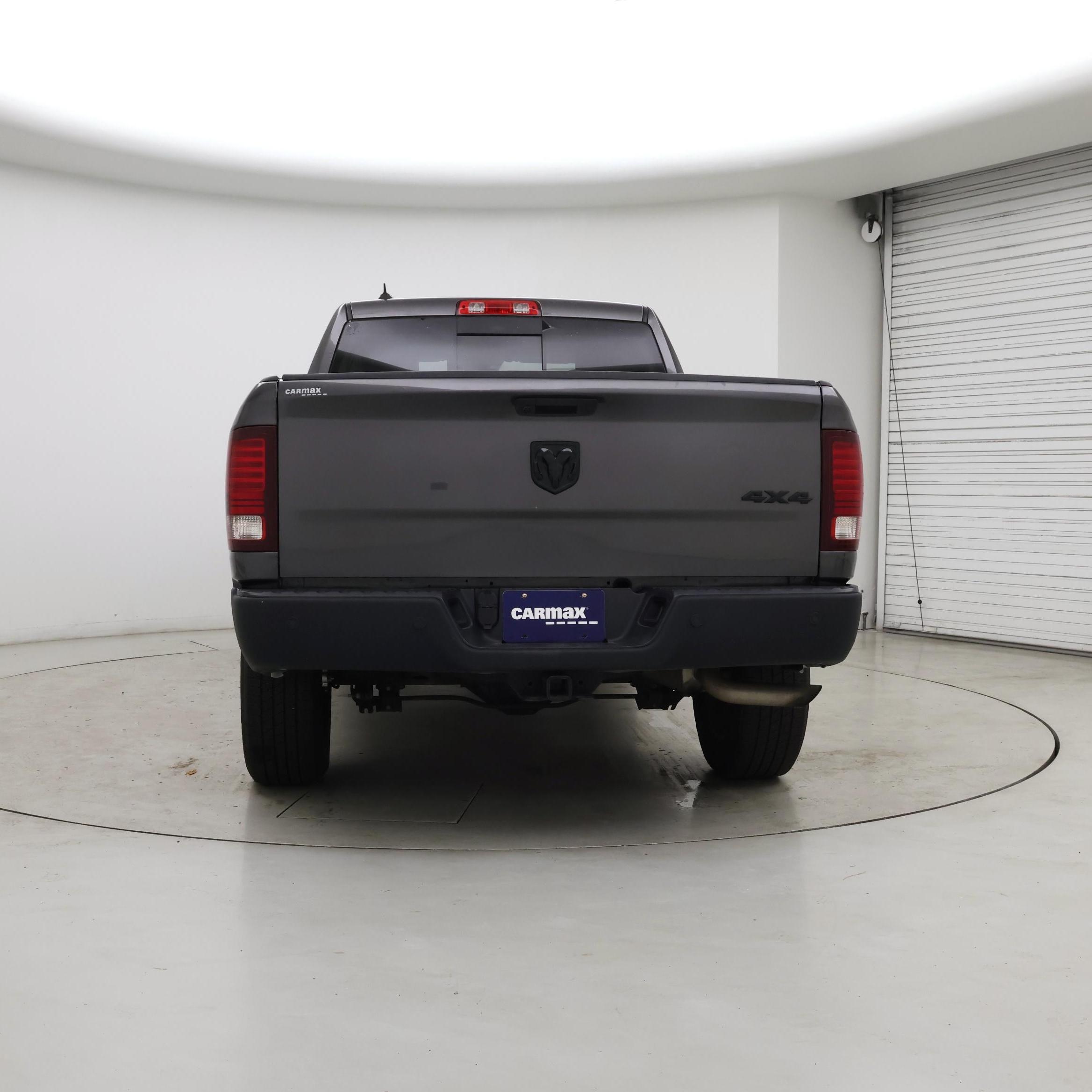 Thumbnail: 2020 RAM 1500 Classic - 6