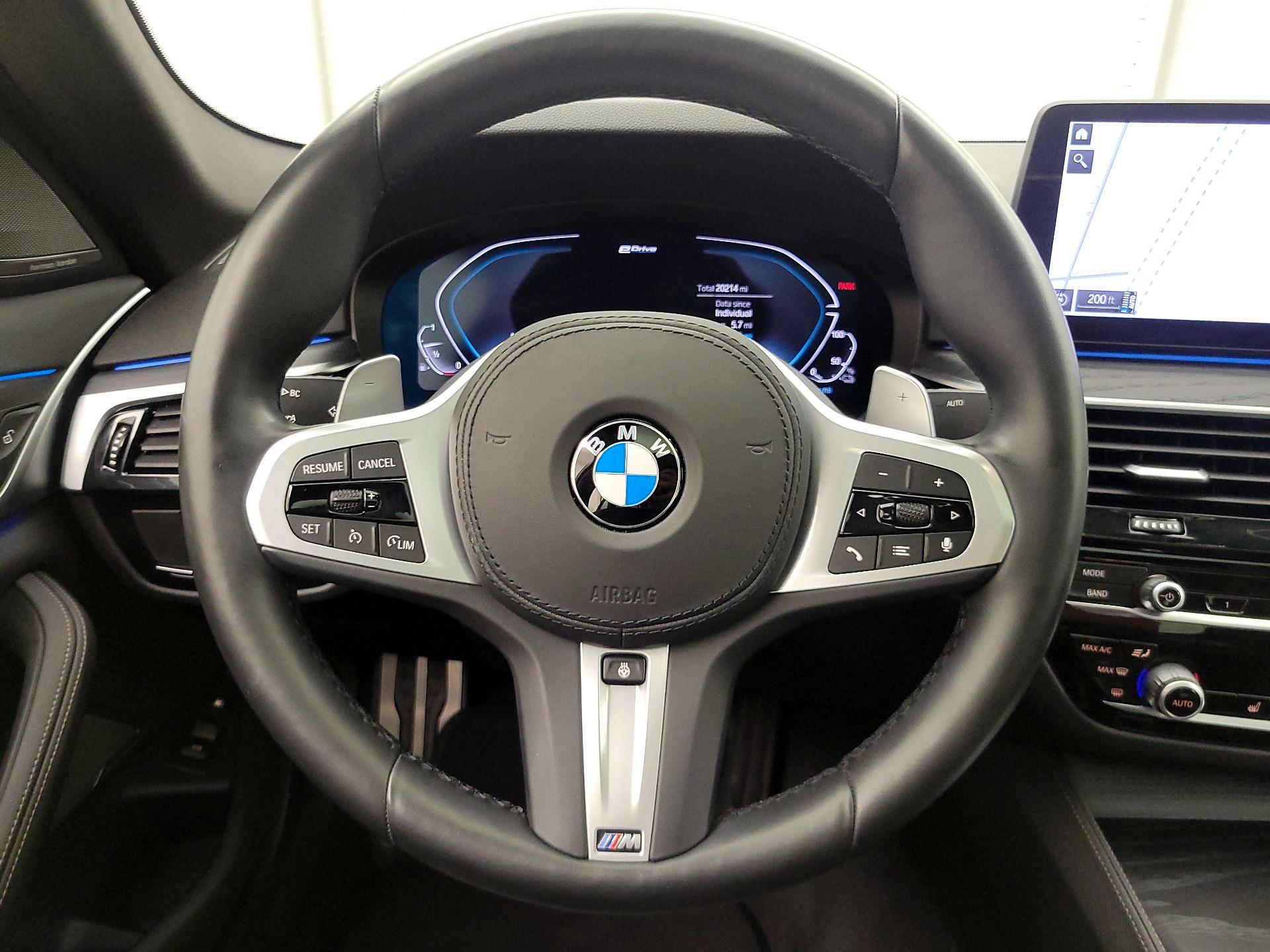 Thumbnail: 2021 BMW 5 Series - 10