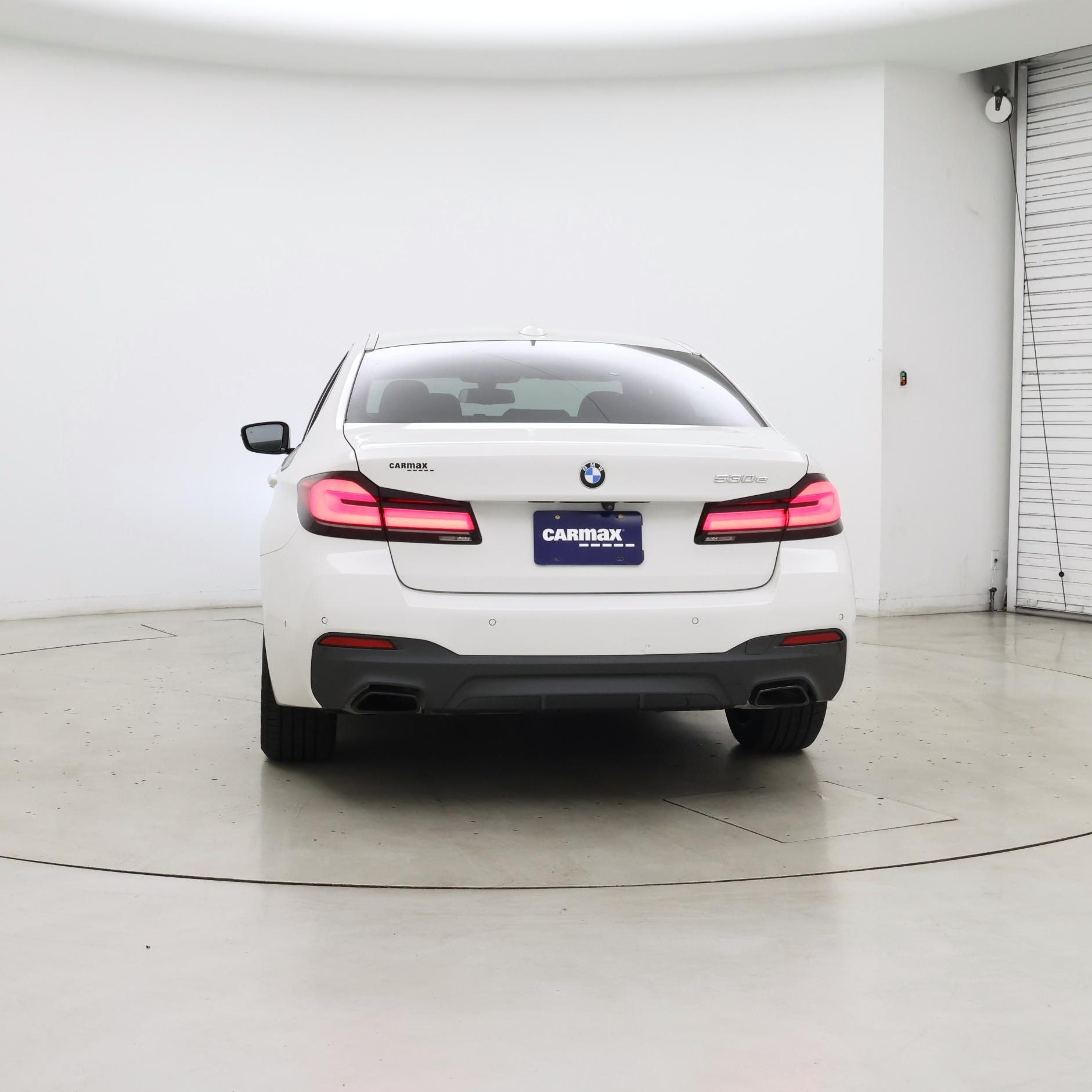 Thumbnail: 2021 BMW 5 Series - 6