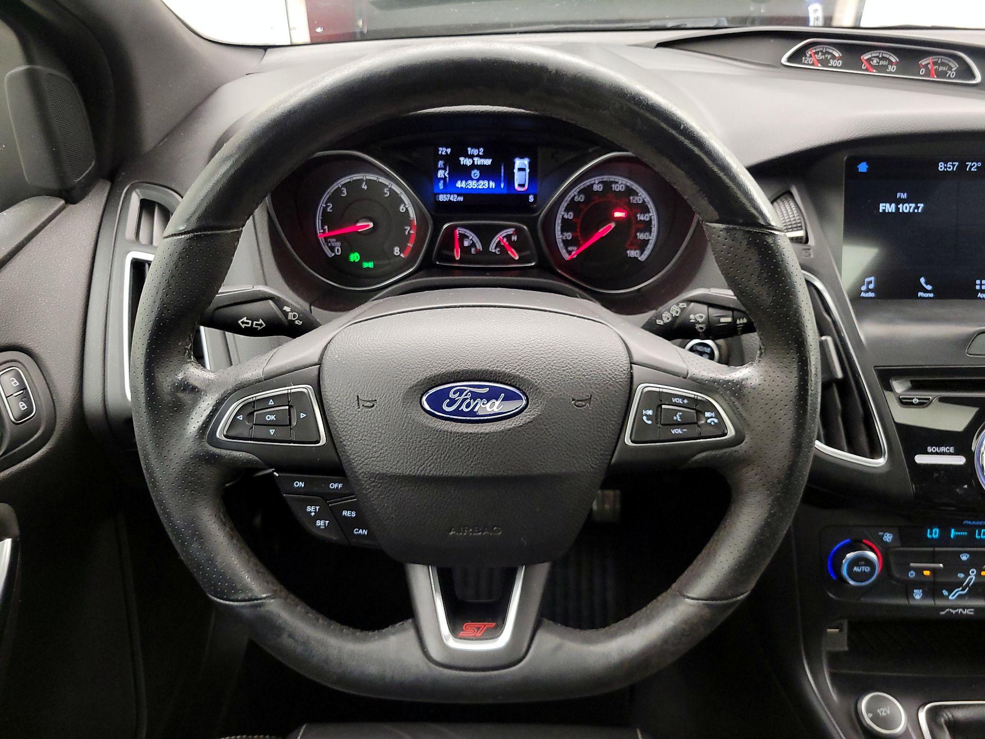 Thumbnail: 2017 Ford Focus - 10
