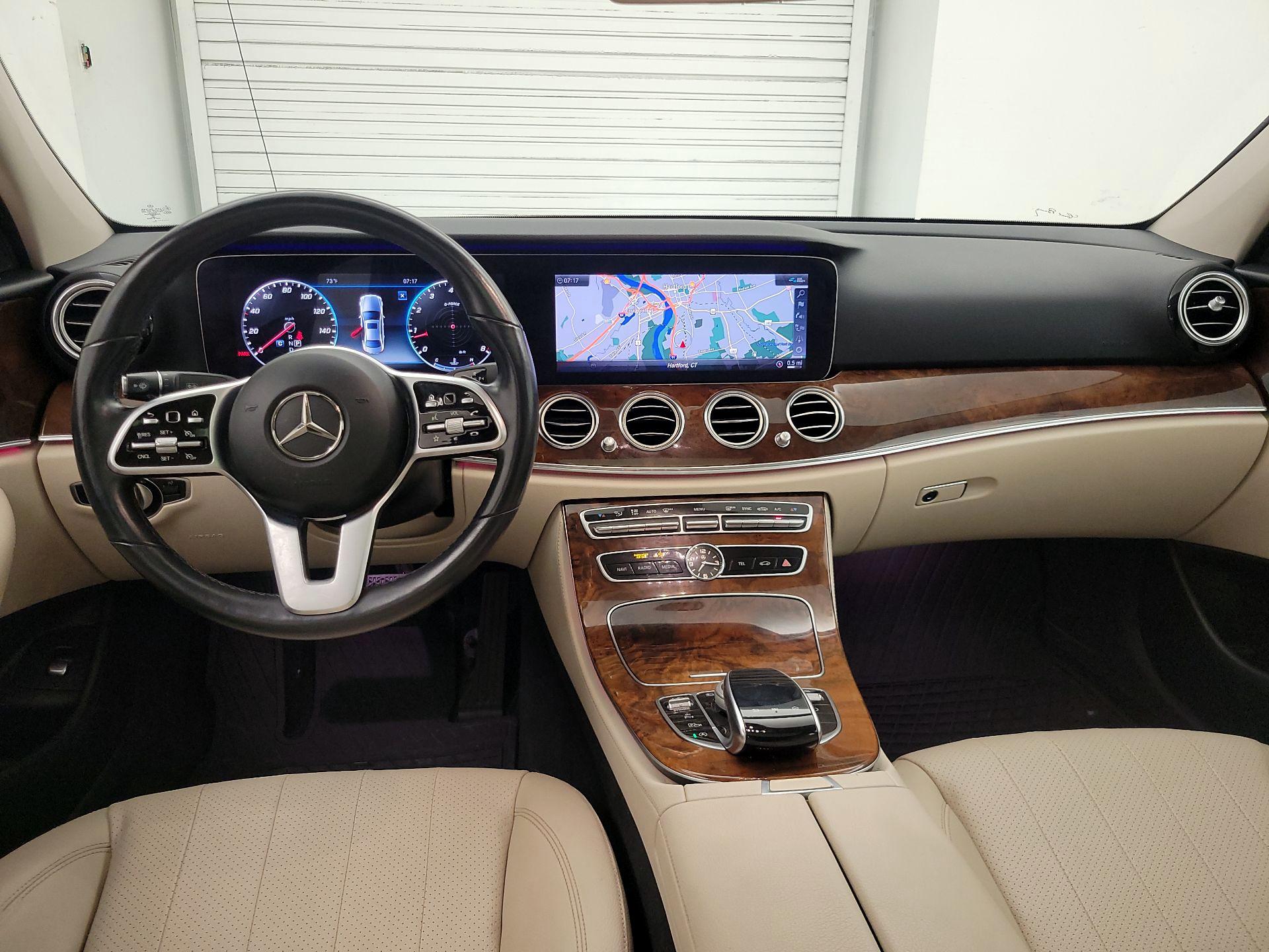 Thumbnail: 2019 Mercedes-Benz E-Class - 9