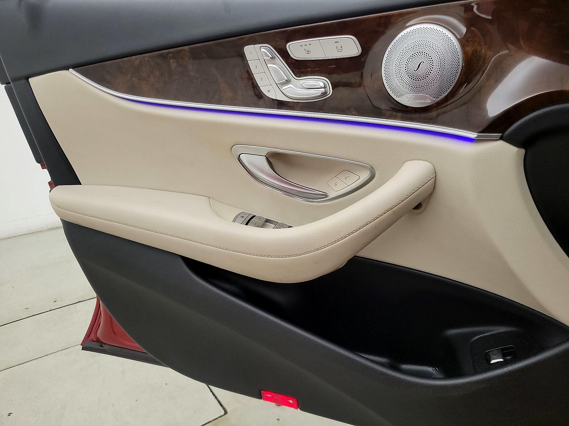 Thumbnail: 2019 Mercedes-Benz E-Class - 12