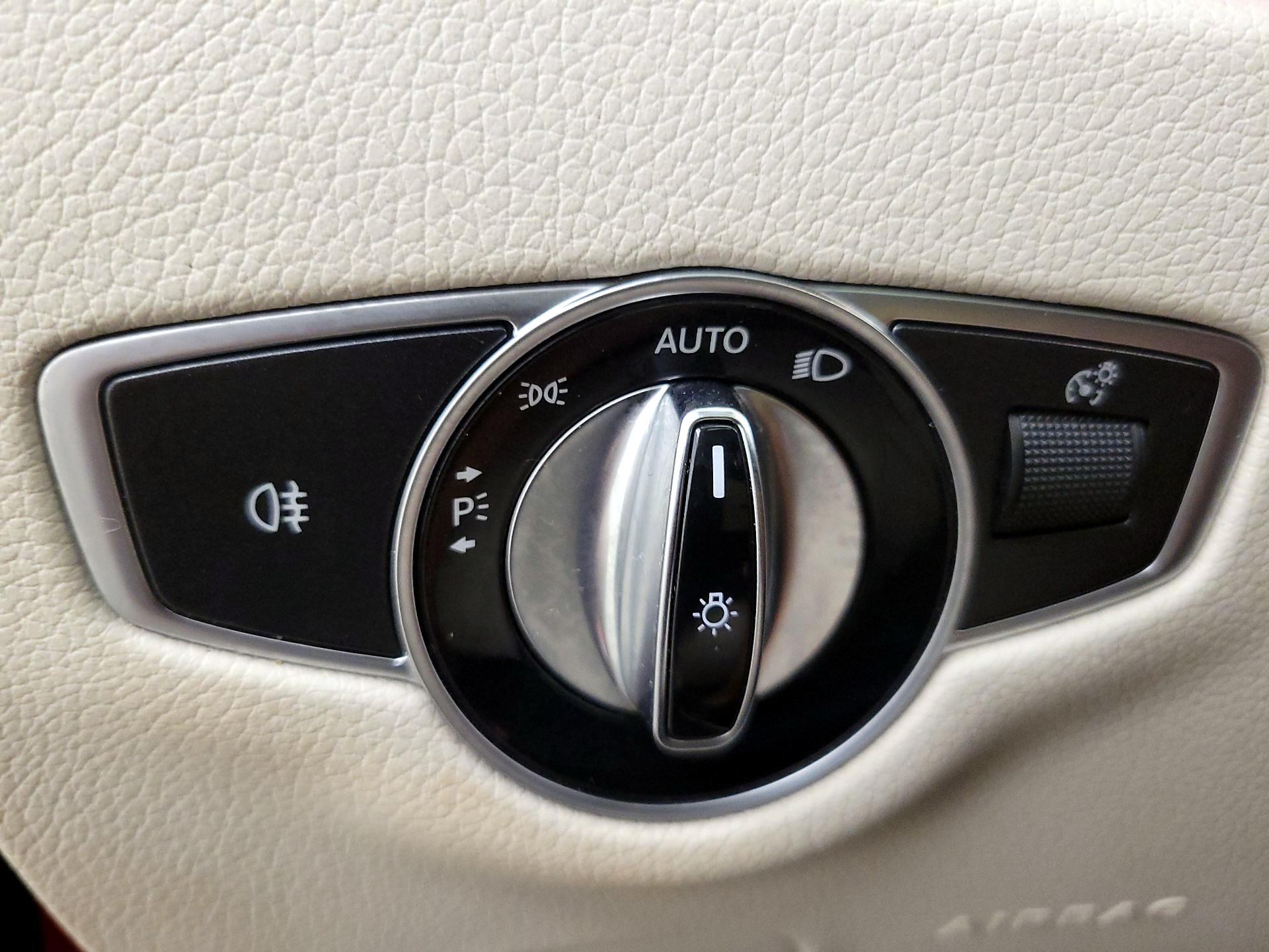 Thumbnail: 2019 Mercedes-Benz E-Class - 13