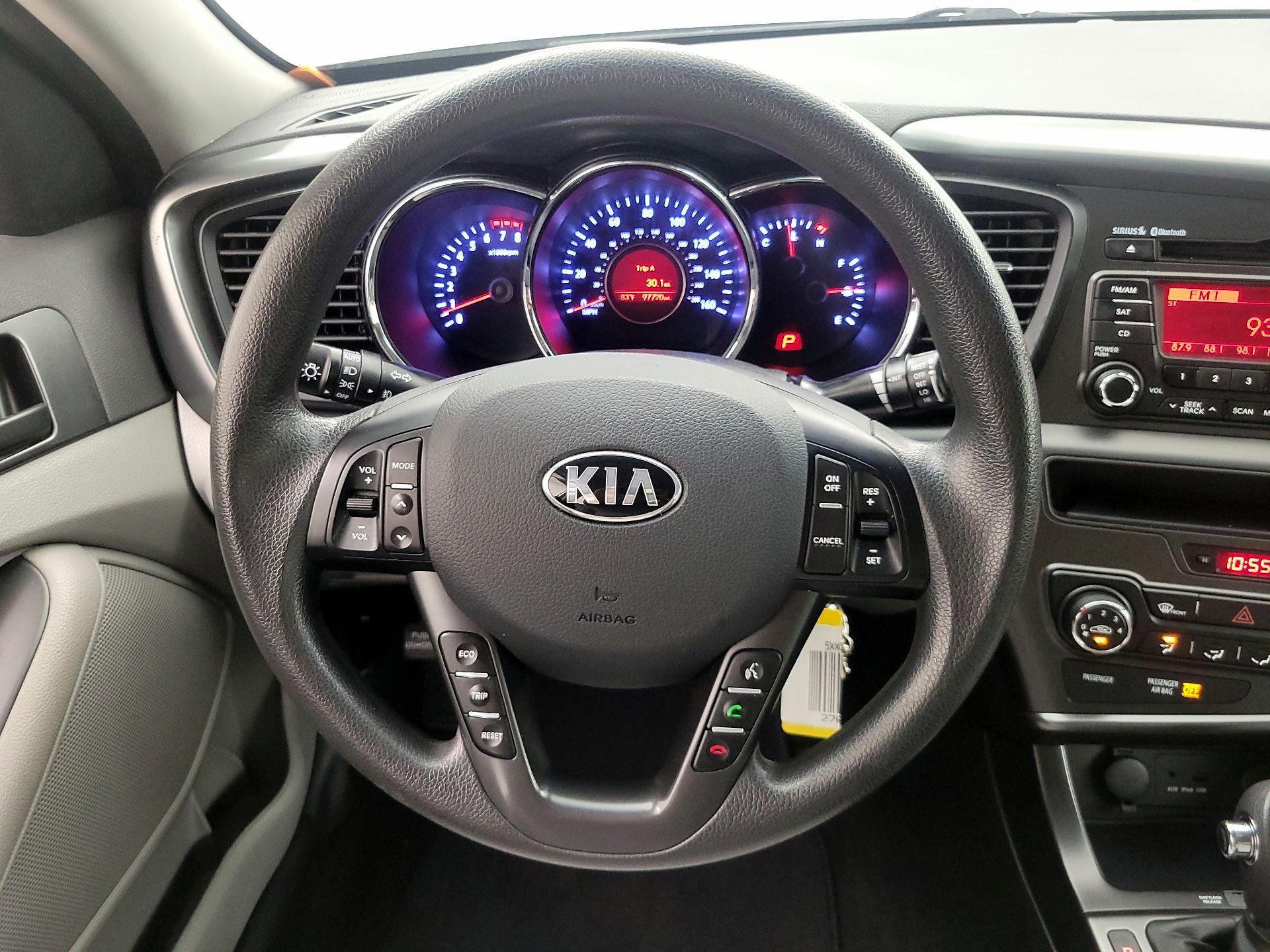 Thumbnail: 2013 Kia Optima - 10