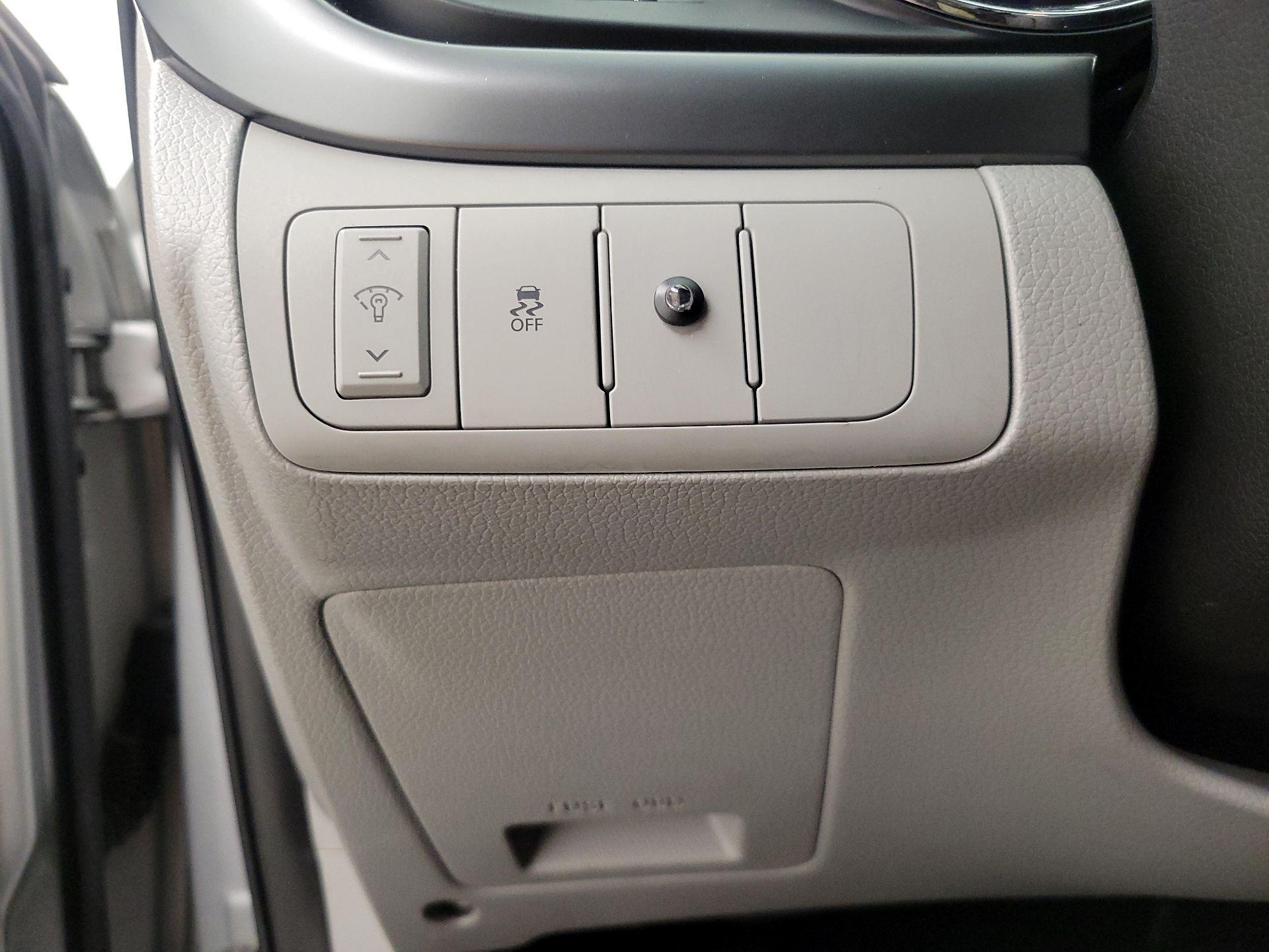 Thumbnail: 2013 Kia Optima - 13