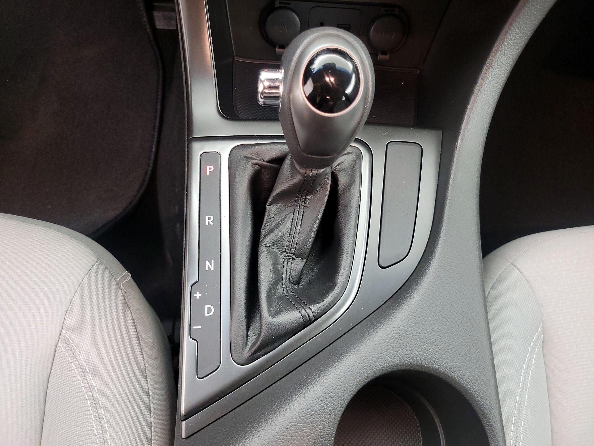 Thumbnail: 2013 Kia Optima - 16