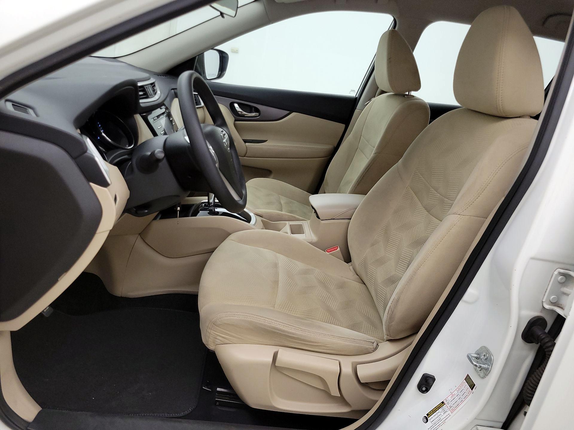 Thumbnail: 2016 Nissan Rogue - 11
