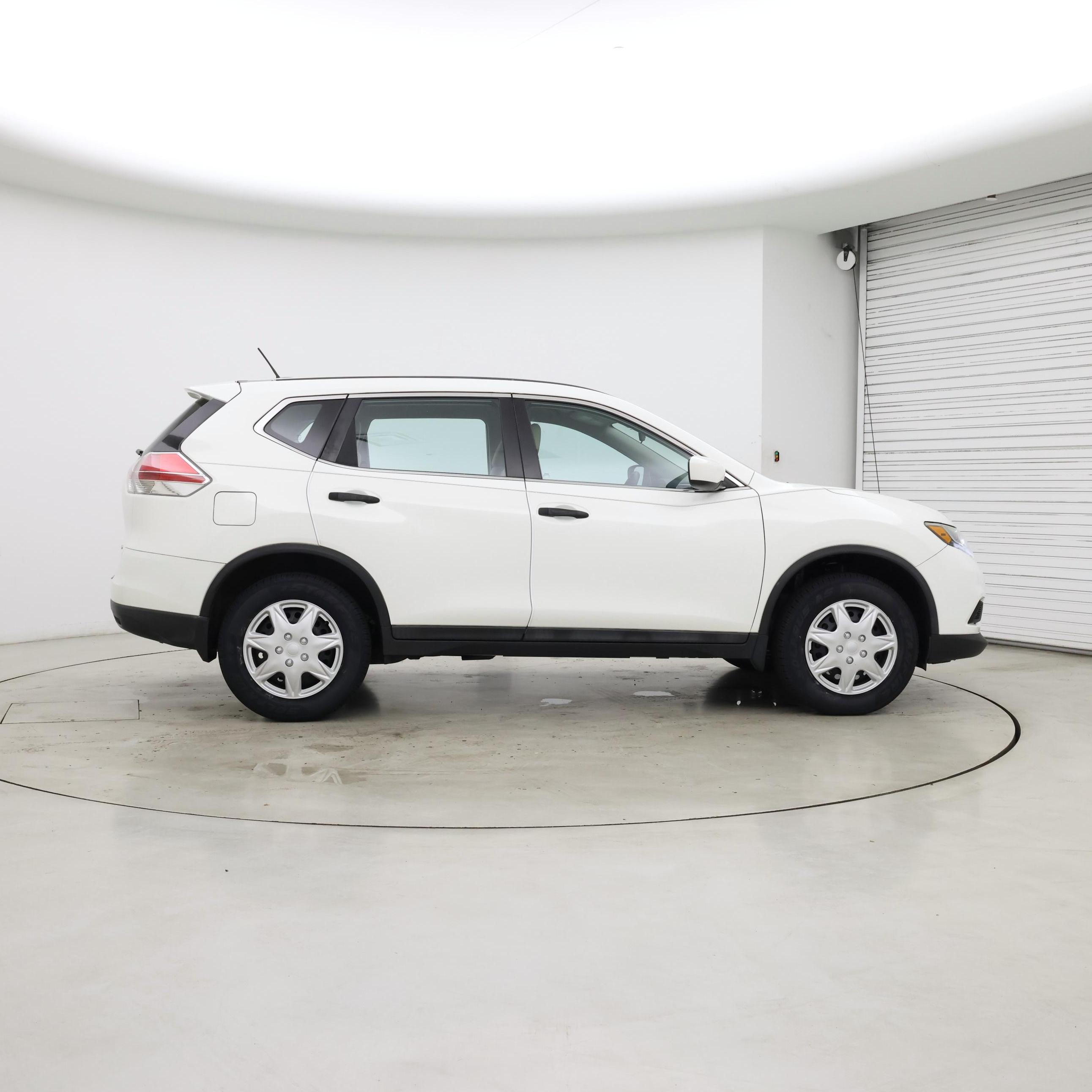 Thumbnail: 2016 Nissan Rogue - 7