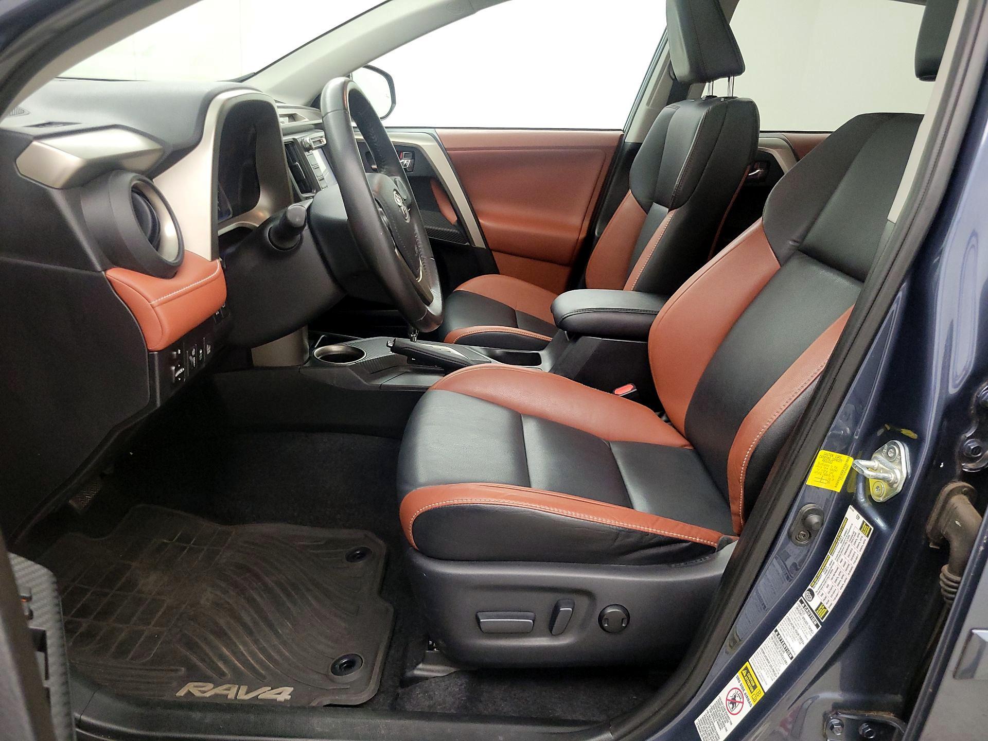 Thumbnail: 2013 Toyota RAV4 - 11