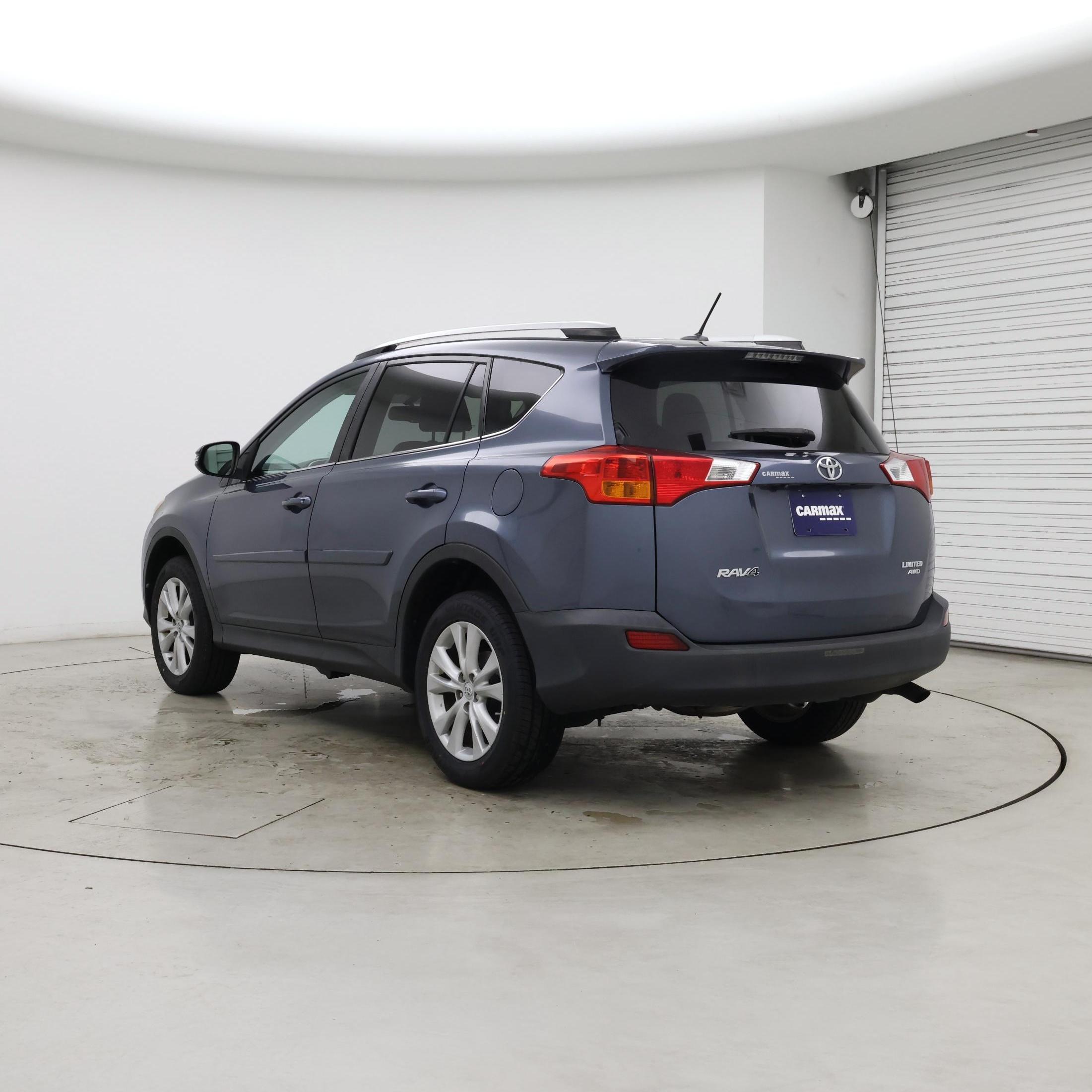 Thumbnail: 2013 Toyota RAV4 - 2