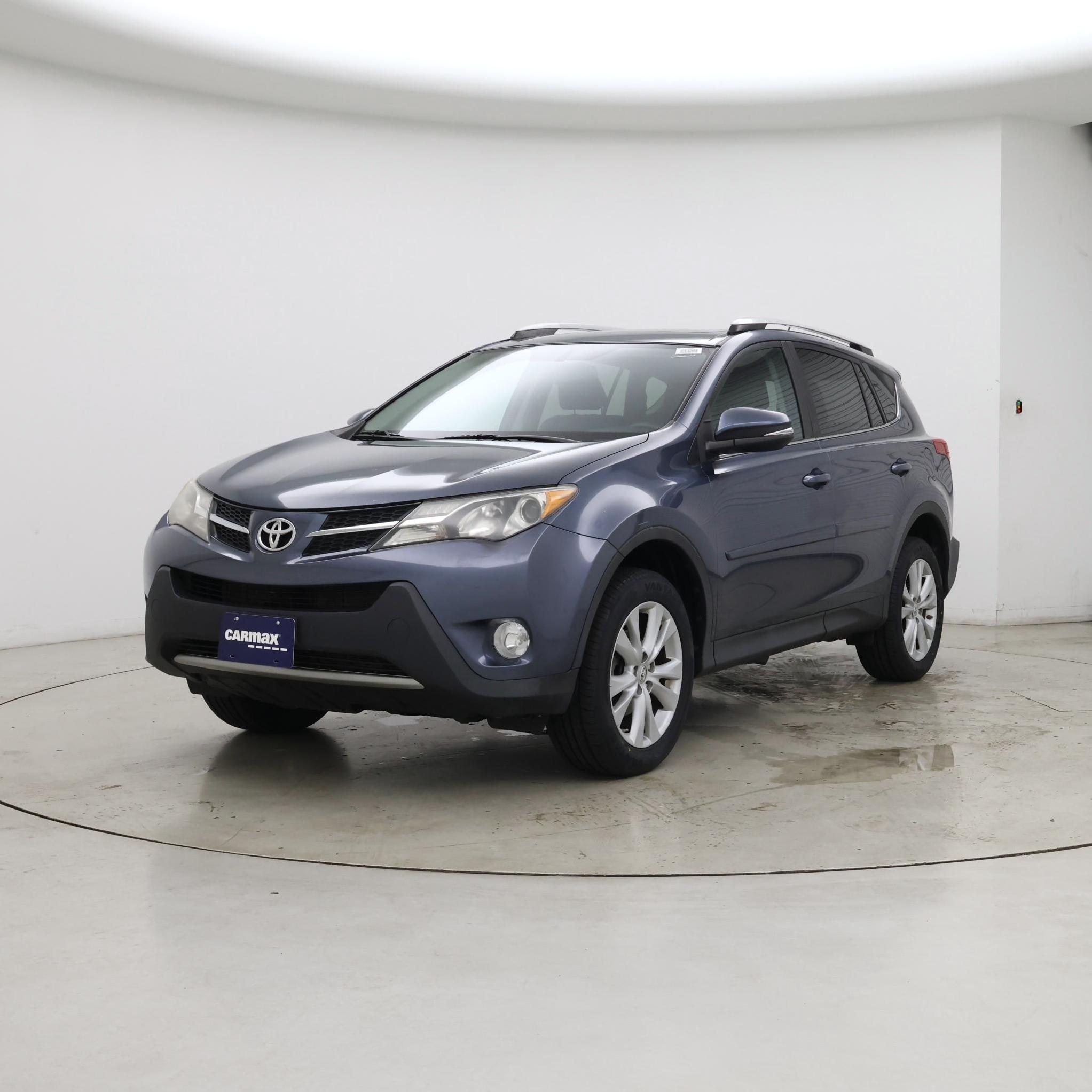 Thumbnail: 2013 Toyota RAV4 - 4