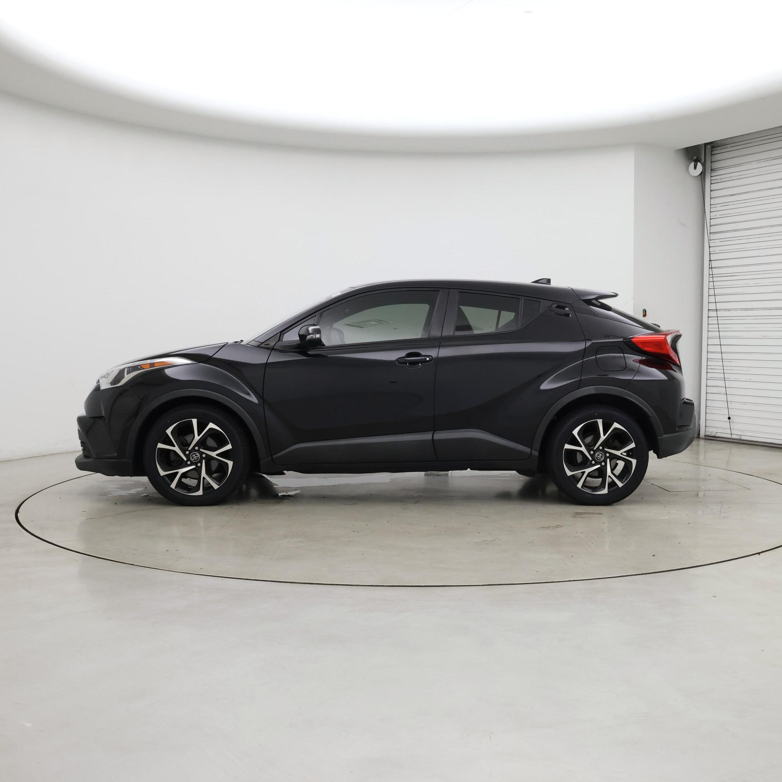Thumbnail: 2018 Toyota C-HR - 3