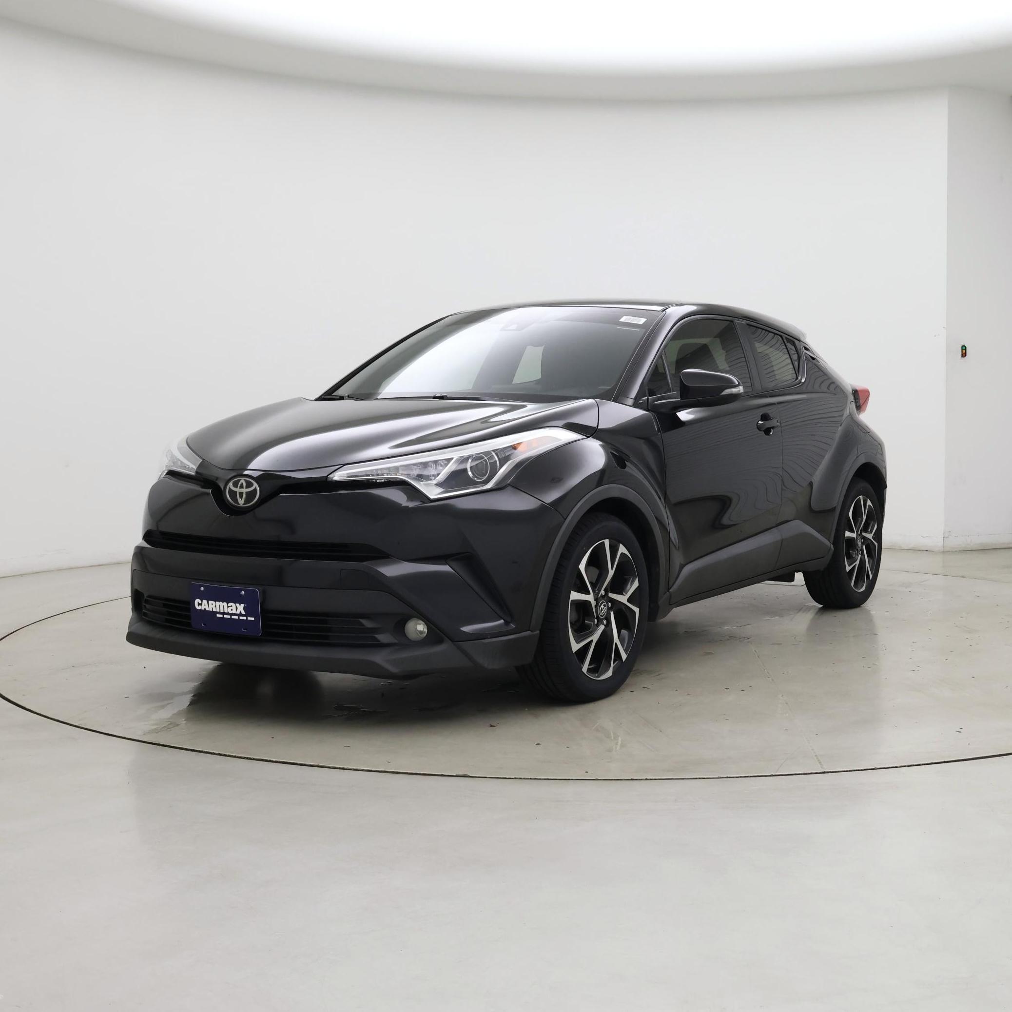 Thumbnail: 2018 Toyota C-HR - 4
