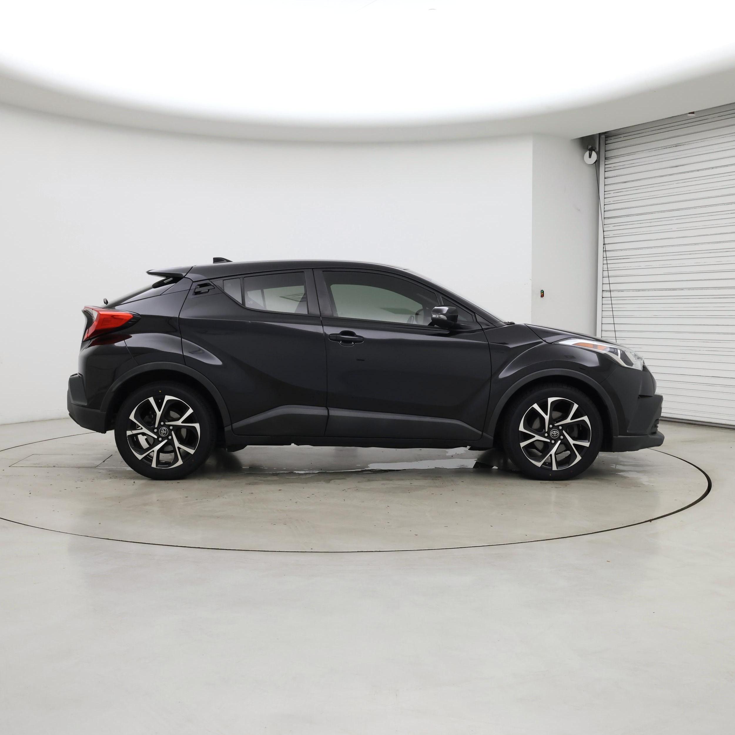 Thumbnail: 2018 Toyota C-HR - 7