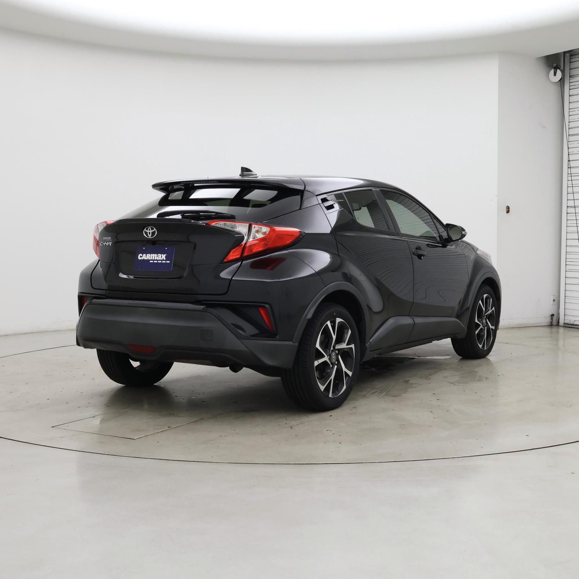 Thumbnail: 2018 Toyota C-HR - 8