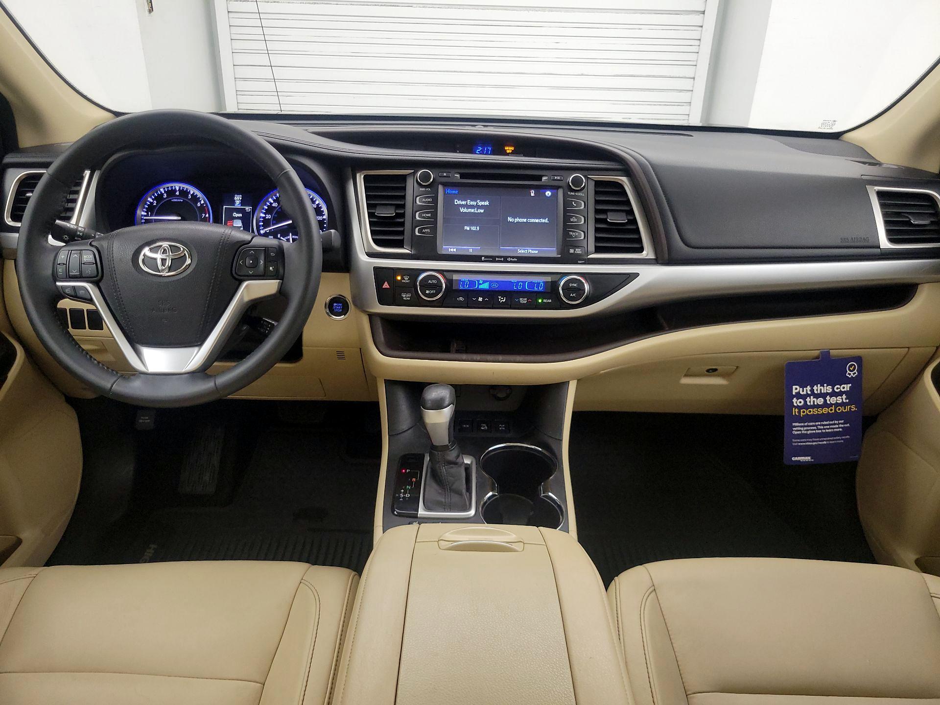 Thumbnail: 2016 Toyota Highlander - 9