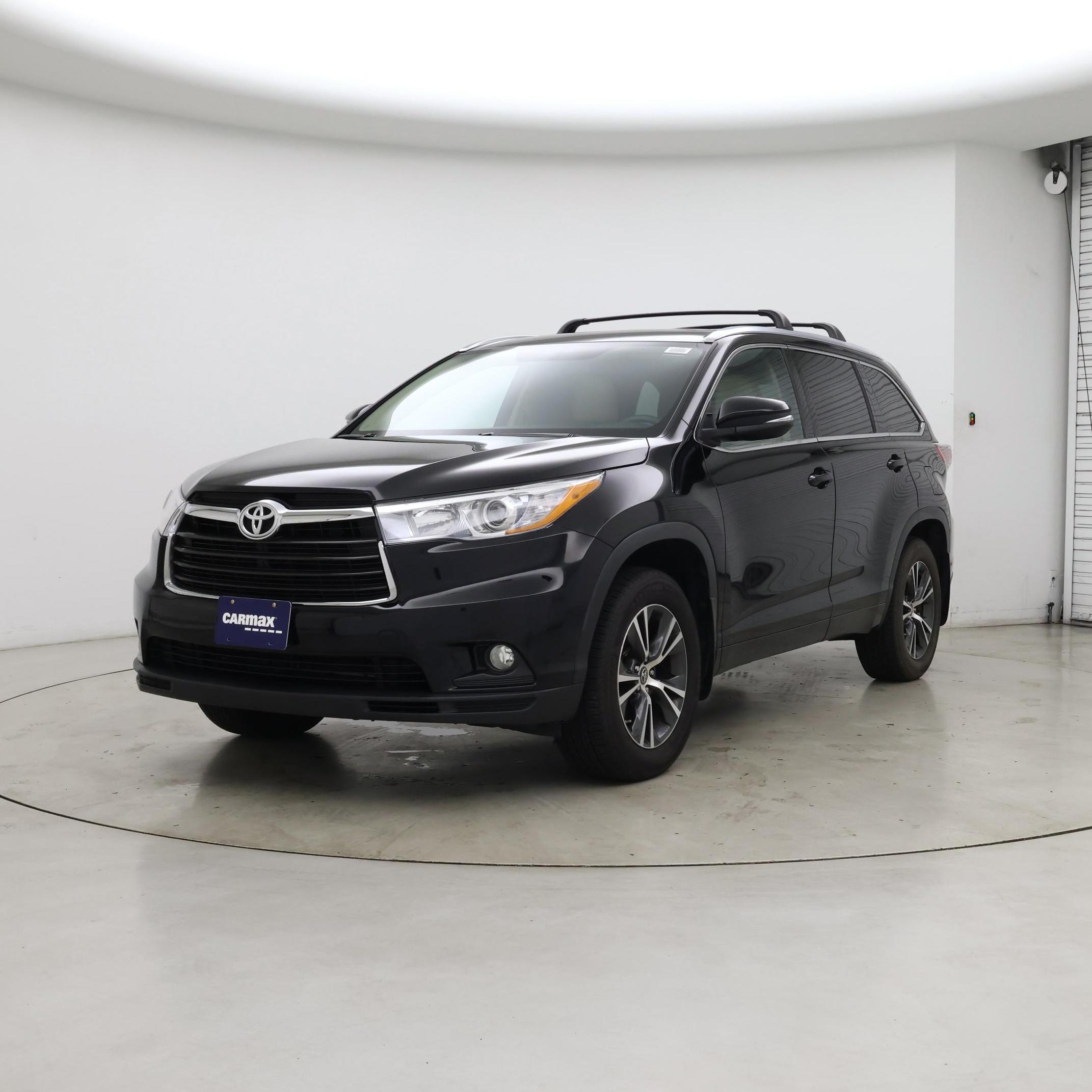 Thumbnail: 2016 Toyota Highlander - 4