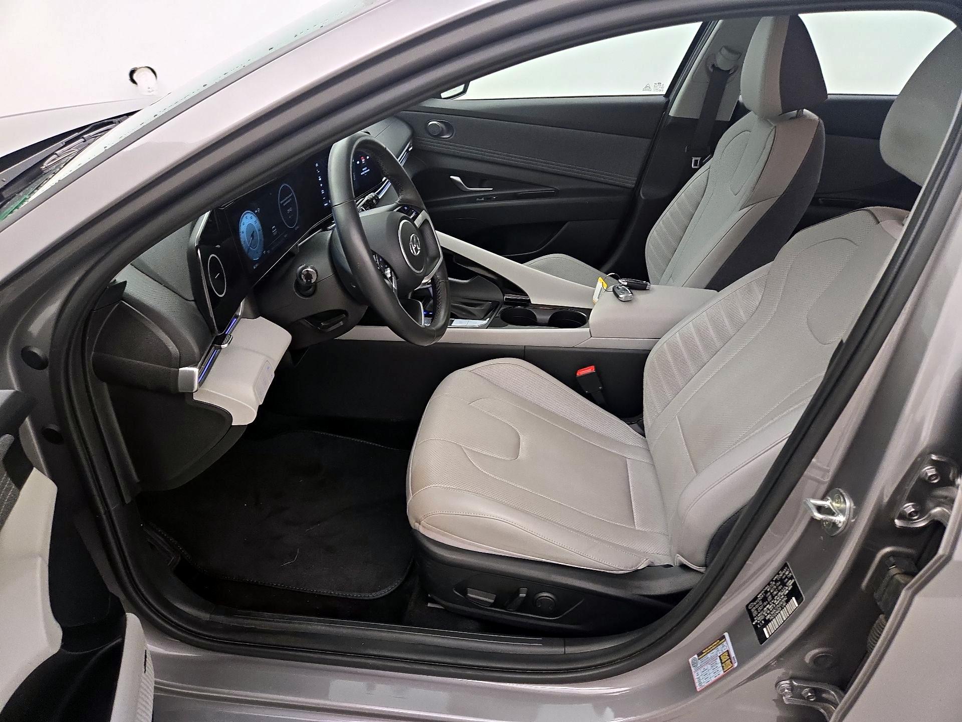 Thumbnail: 2023 Hyundai Elantra - 11