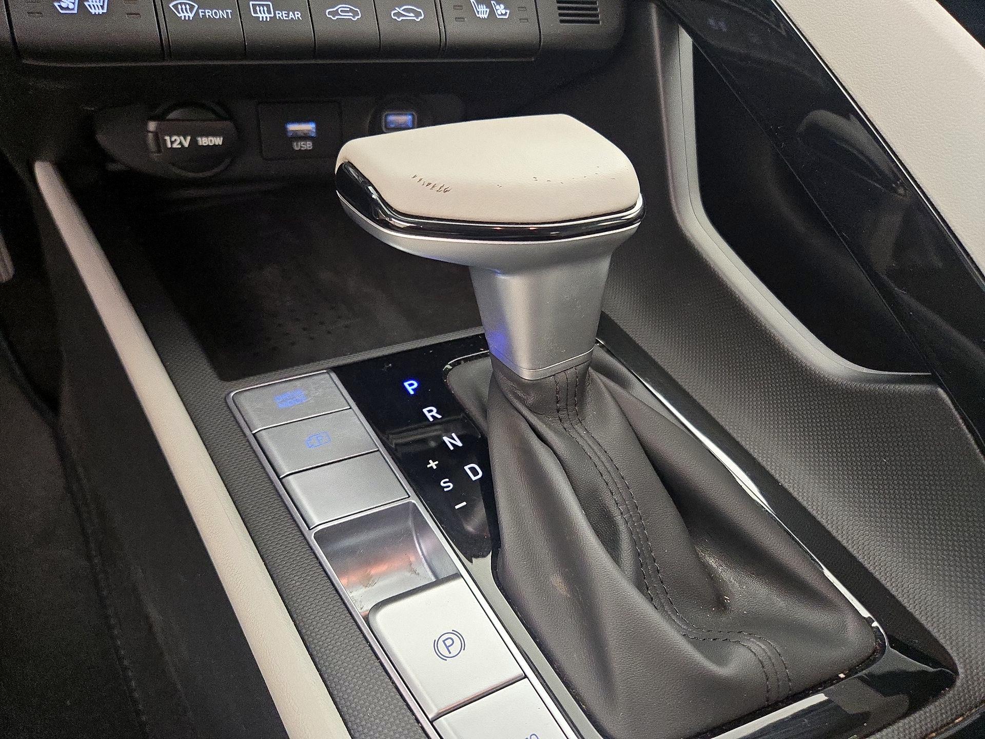 Thumbnail: 2023 Hyundai Elantra - 18