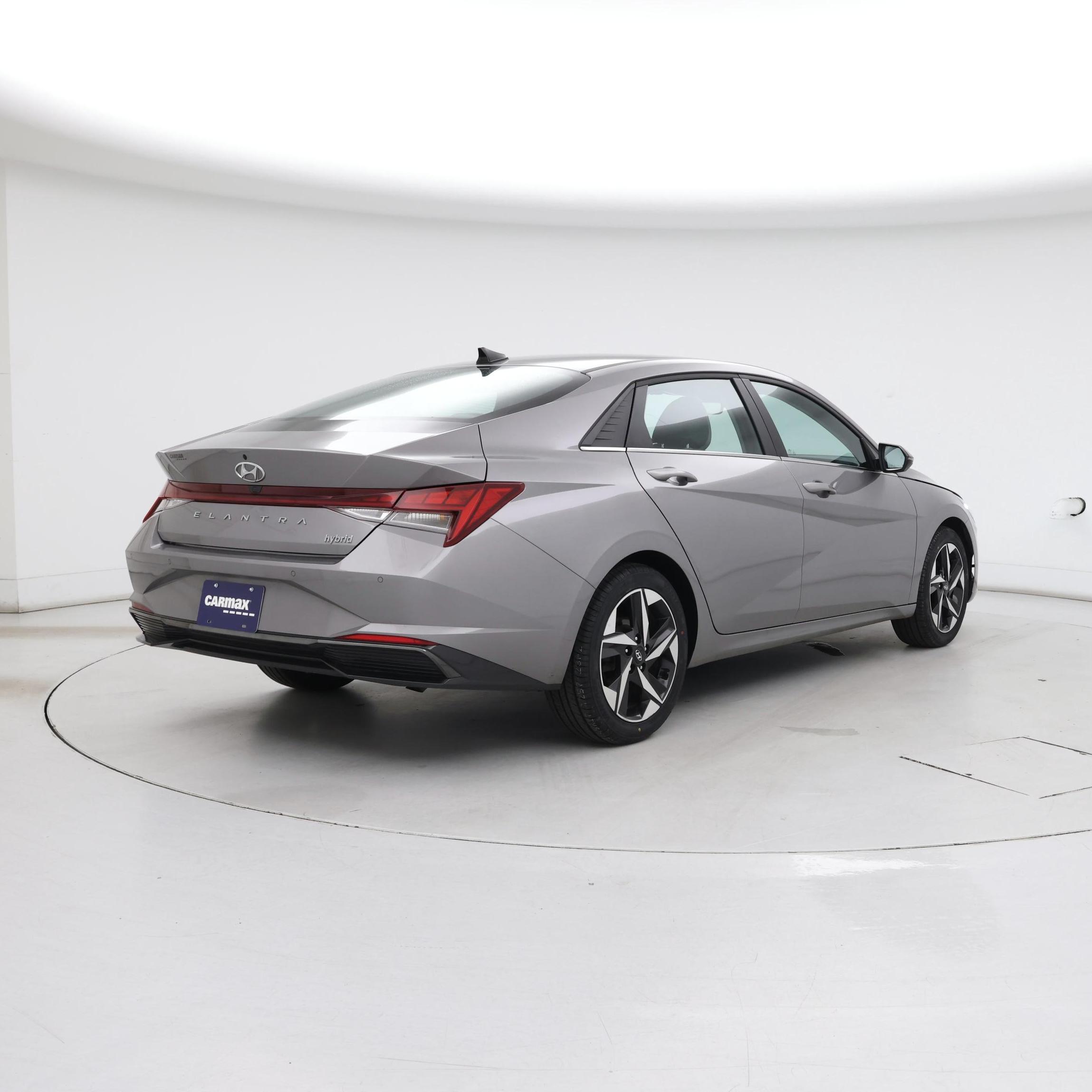 Thumbnail: 2023 Hyundai Elantra - 8