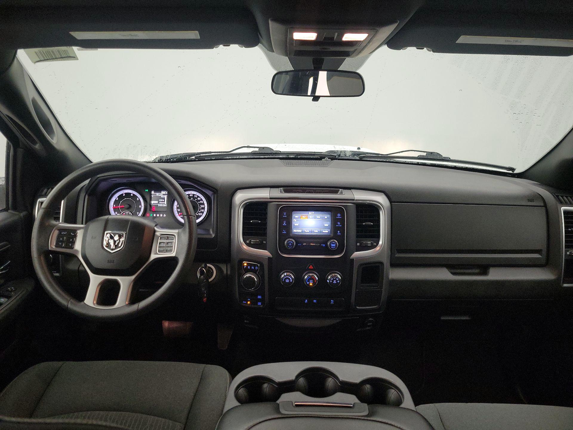 Thumbnail: 2022 RAM 1500 Classic - 9