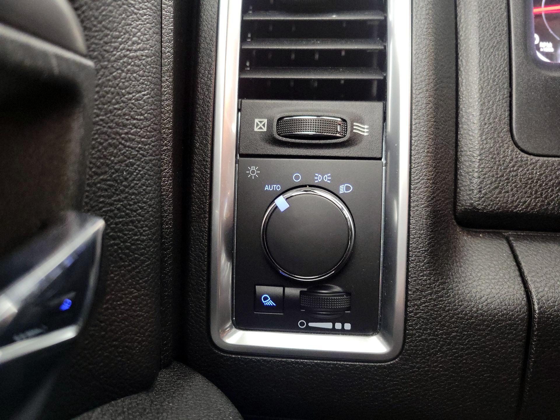 Thumbnail: 2022 RAM 1500 Classic - 13