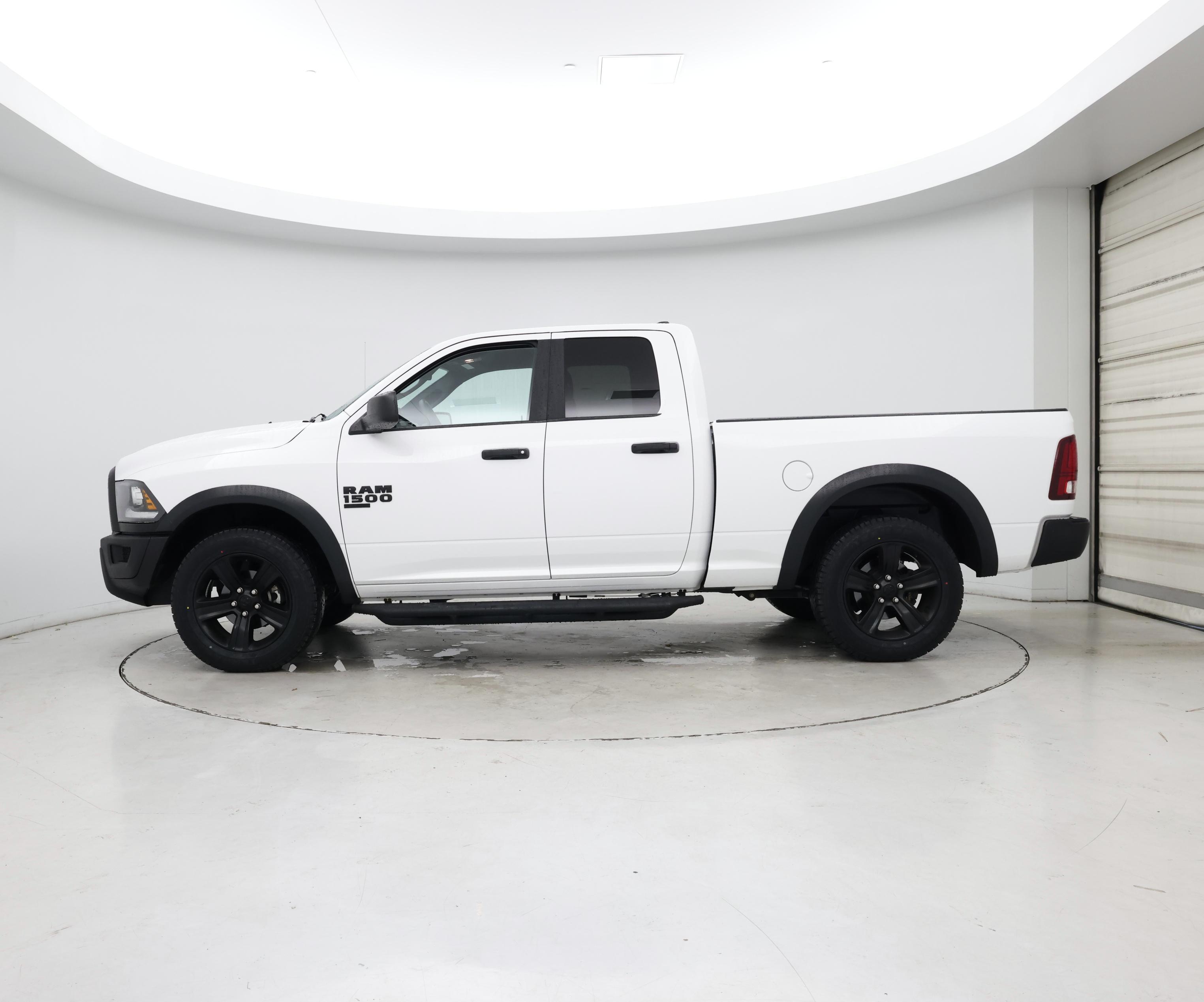 Thumbnail: 2022 RAM 1500 Classic - 3