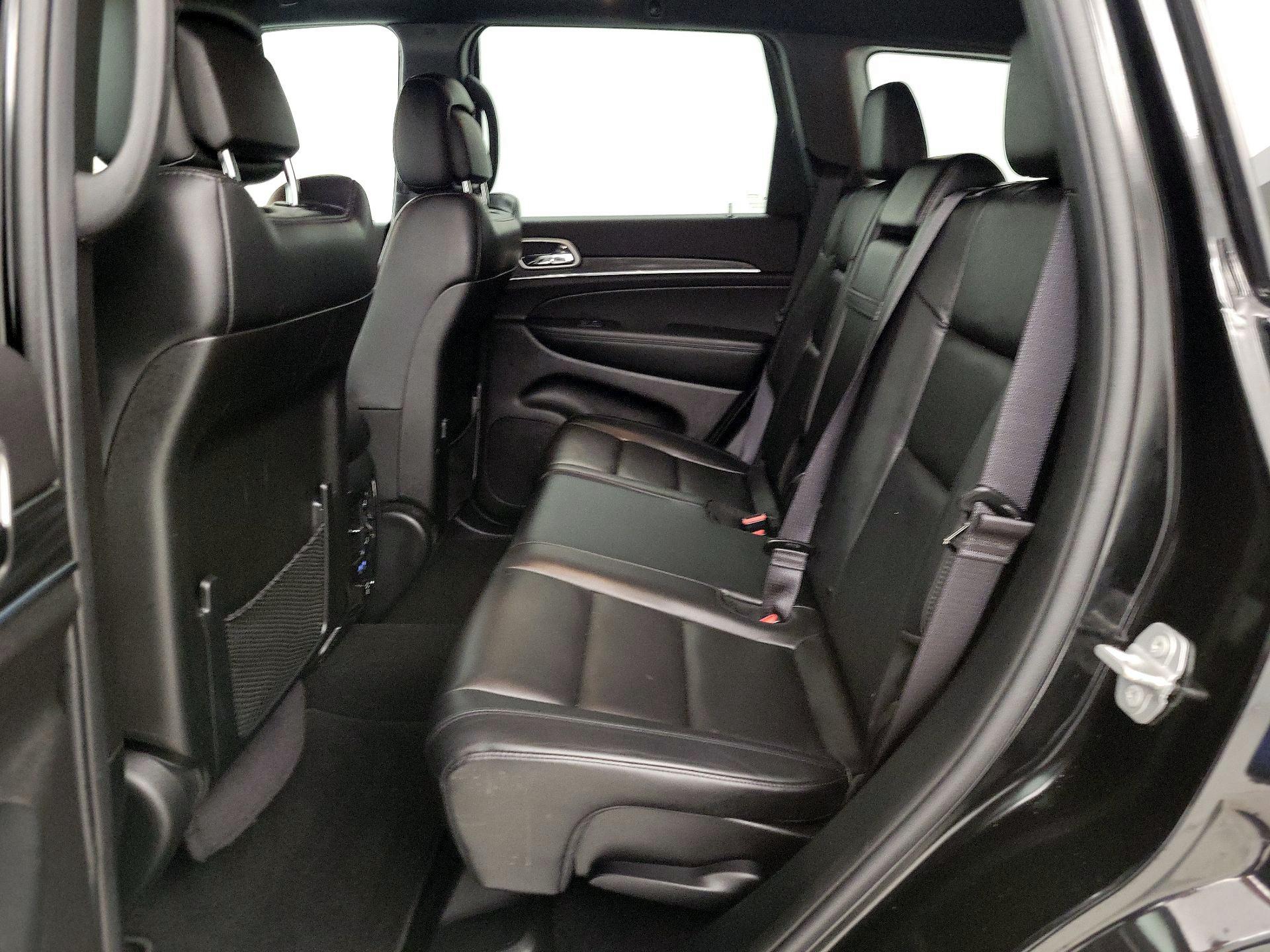 Thumbnail: 2020 Jeep Grand Cherokee - 20