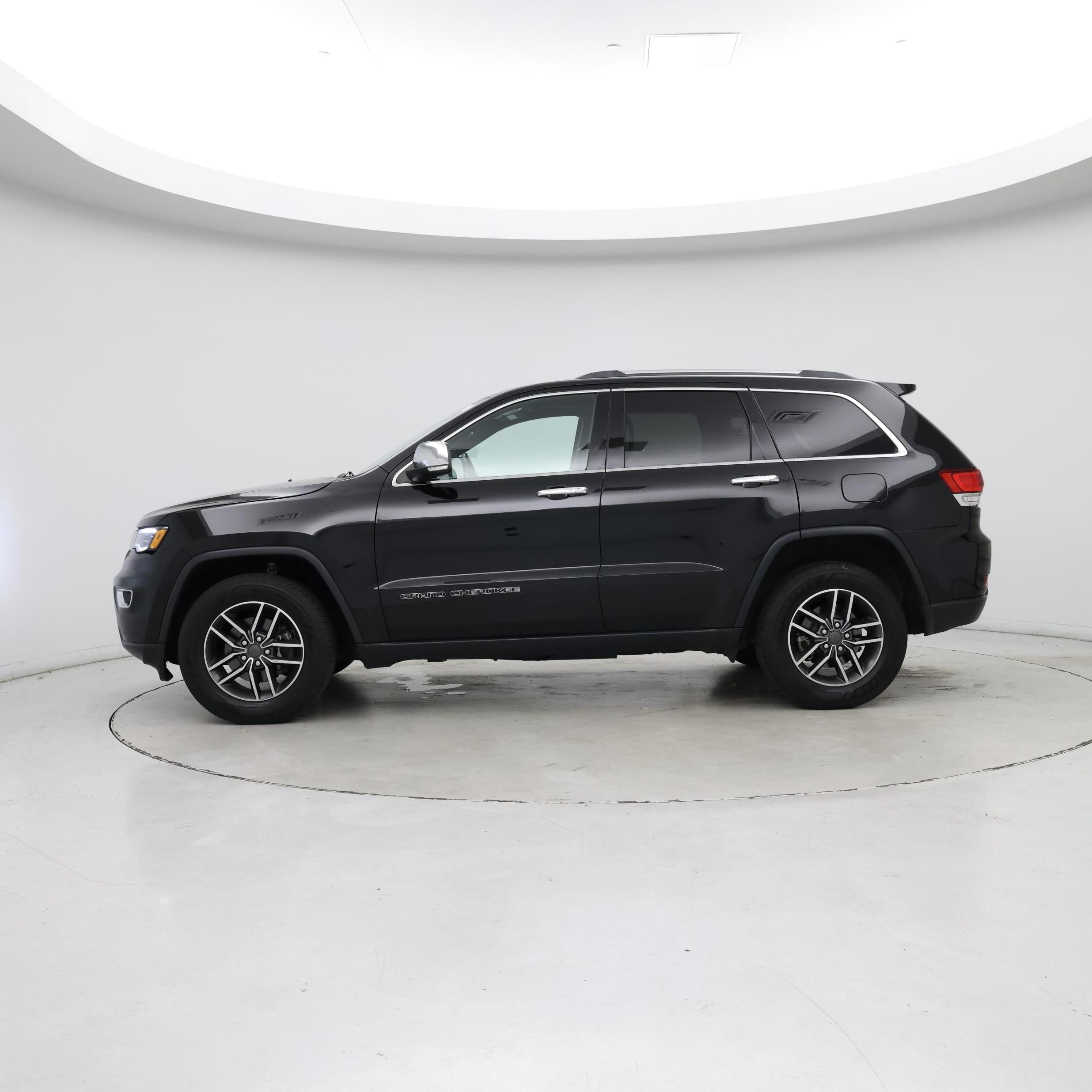 Thumbnail: 2020 Jeep Grand Cherokee - 3