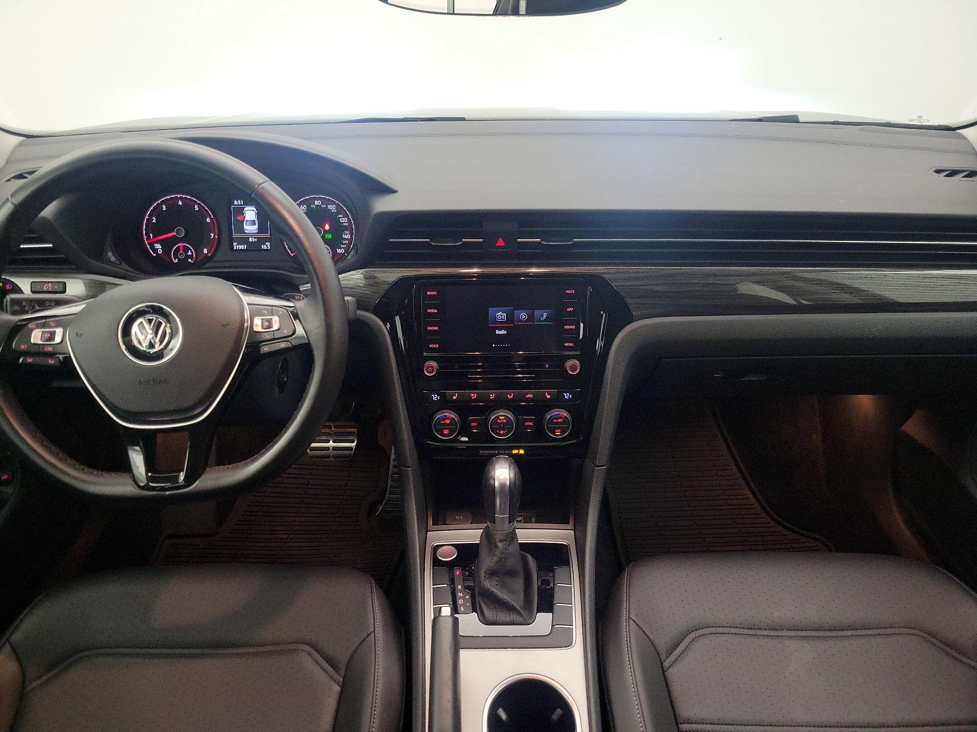 Thumbnail: 2020 Volkswagen Passat - 9
